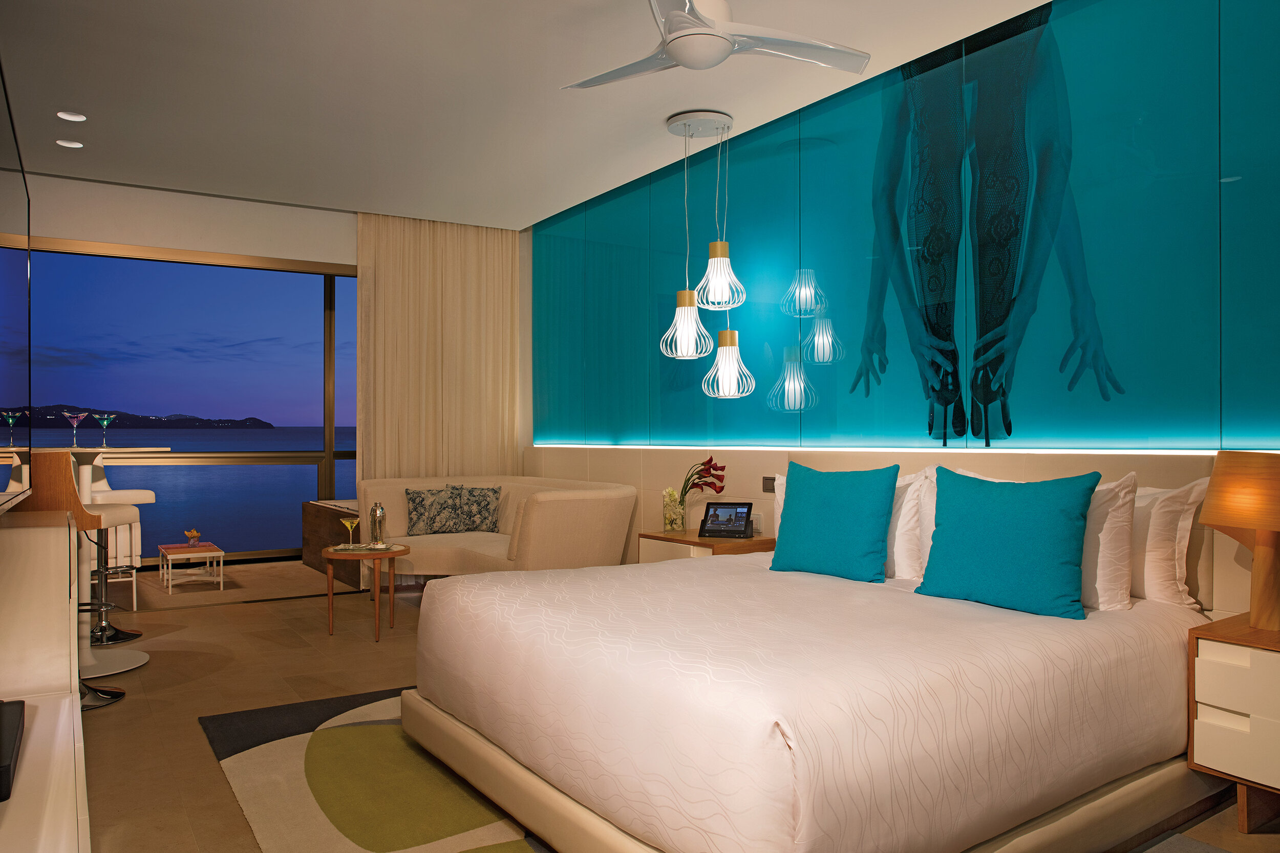 BREMB_Jr_Suite_OceanView_Night_2A.jpg