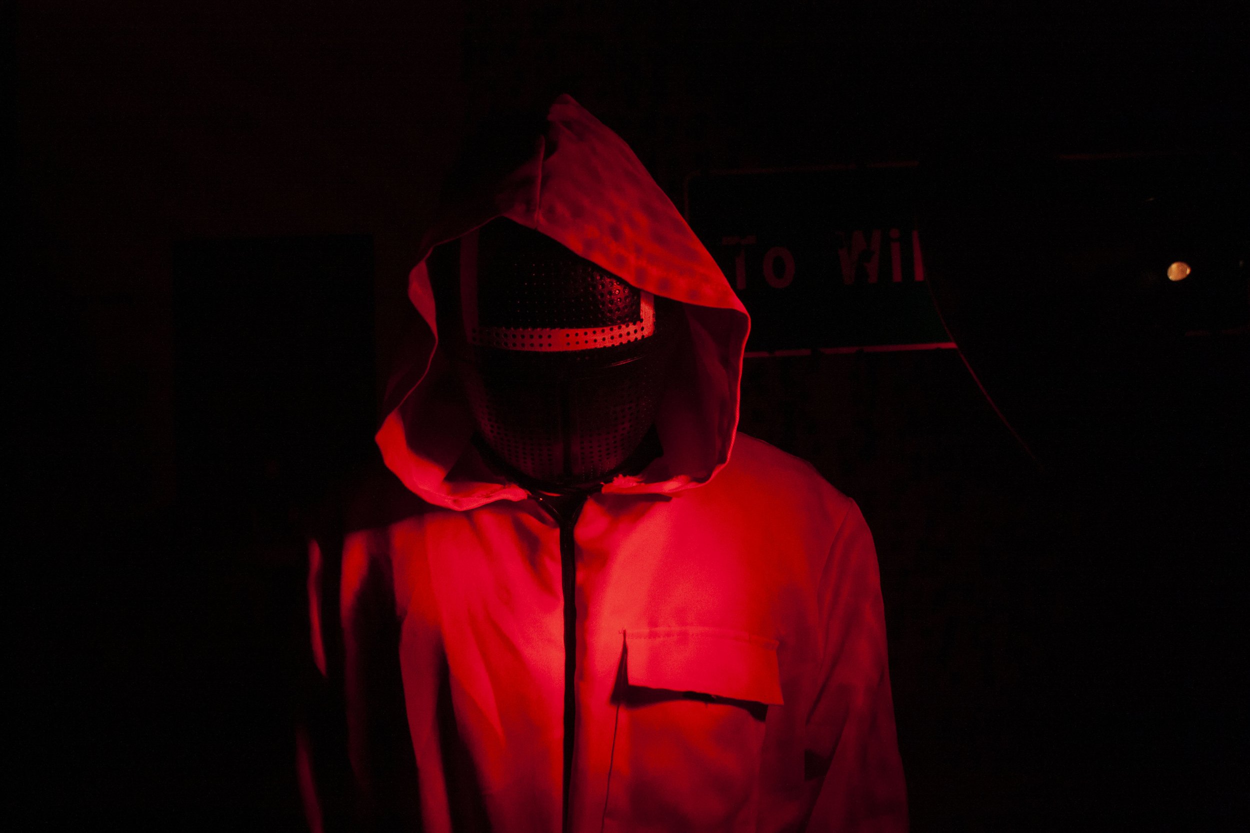 09-4 red.jpg