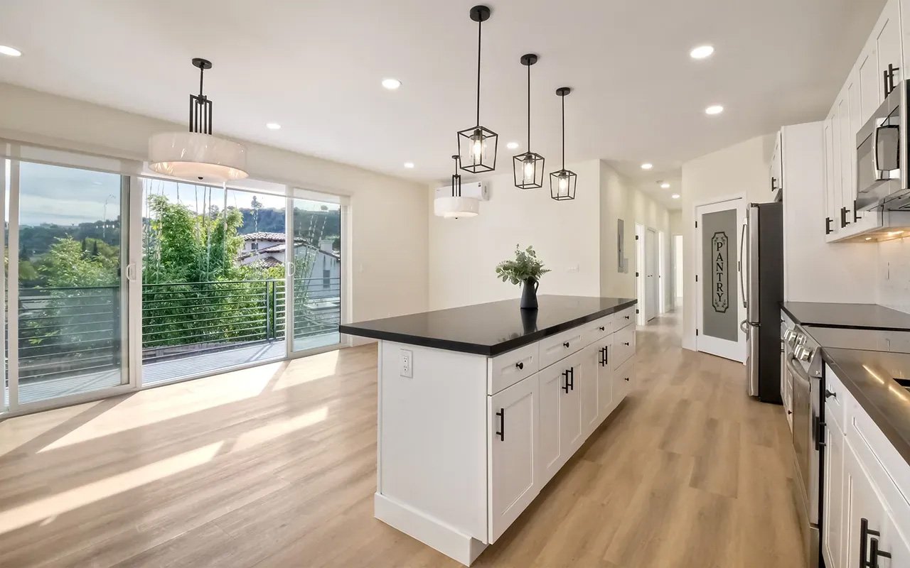 4856 Gardena 01.jpg