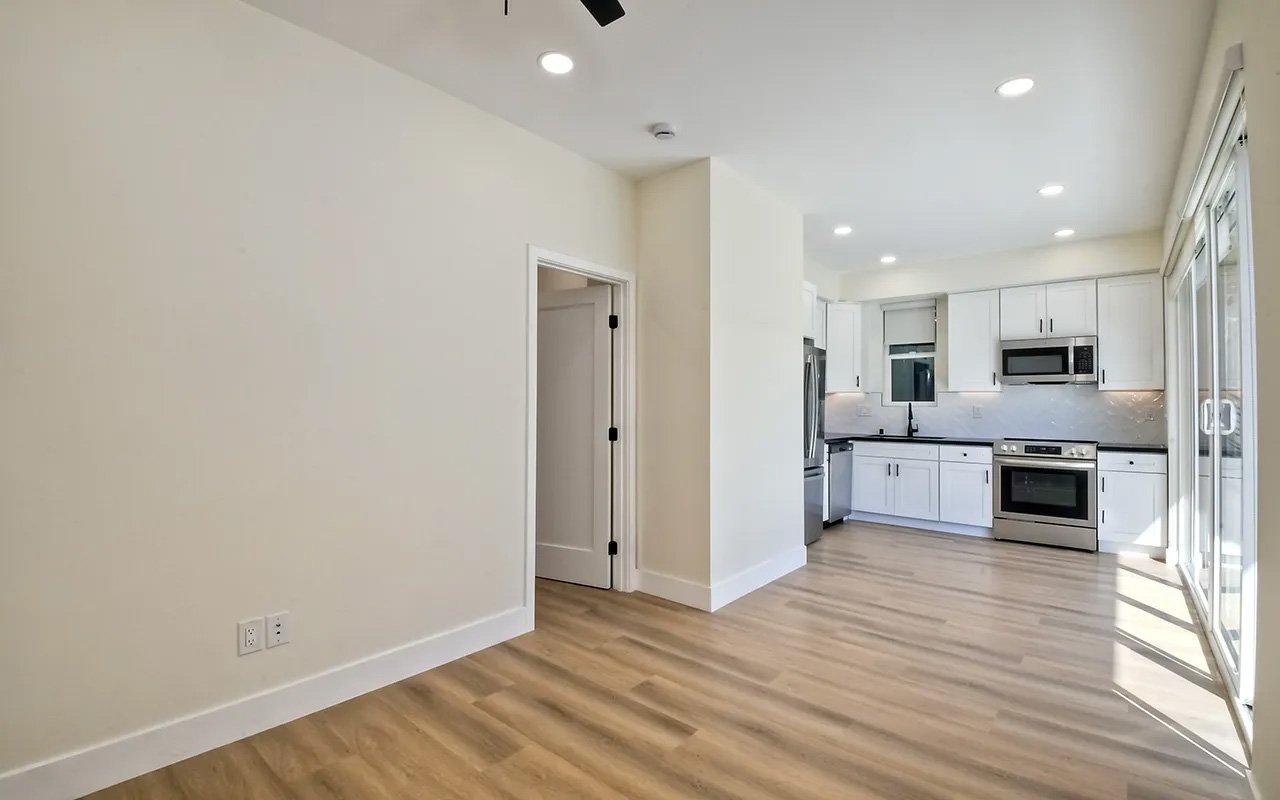 4856 Gardena 32.jpg