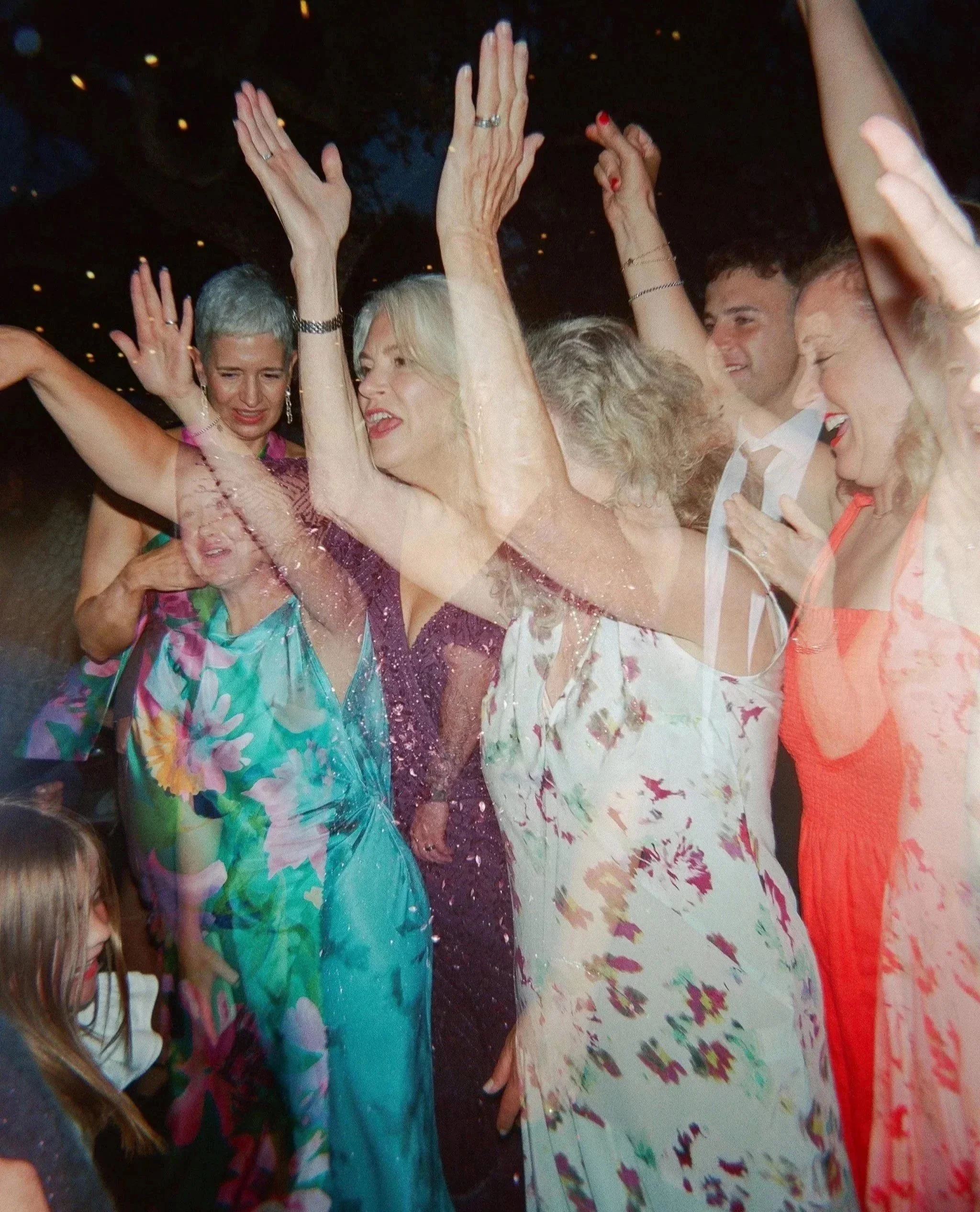 869900_0011.jpg