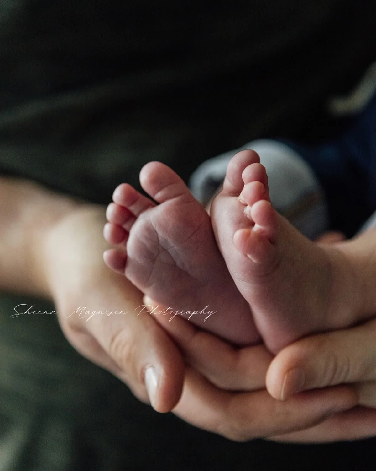 Tiny toes, endless love. 💕 

It&rsquo;s incredible how something so small can hold your whole heart.

Parents &mdash; what&rsquo;s one thing you never want to forget about your baby&rsquo;s newborn days? 

Drop it in the comments so future parents c
