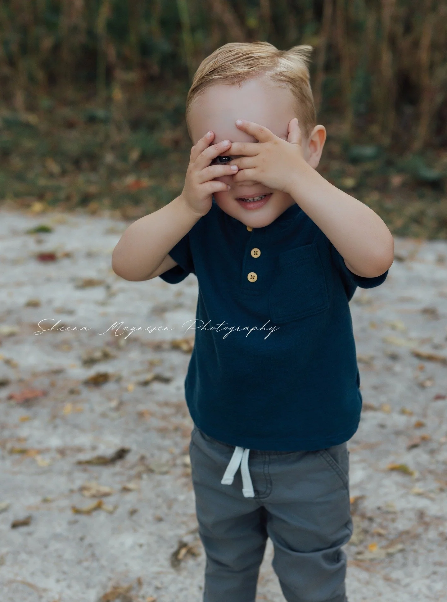 Me, hiding from my to-do list this Thanksgiving week. 😂

But don&rsquo;t worry &mdash; I see you, and your galleries are coming!

It&rsquo;s one of the busiest (and sweetest) times of the year, and I&rsquo;m working my way through every beautiful se