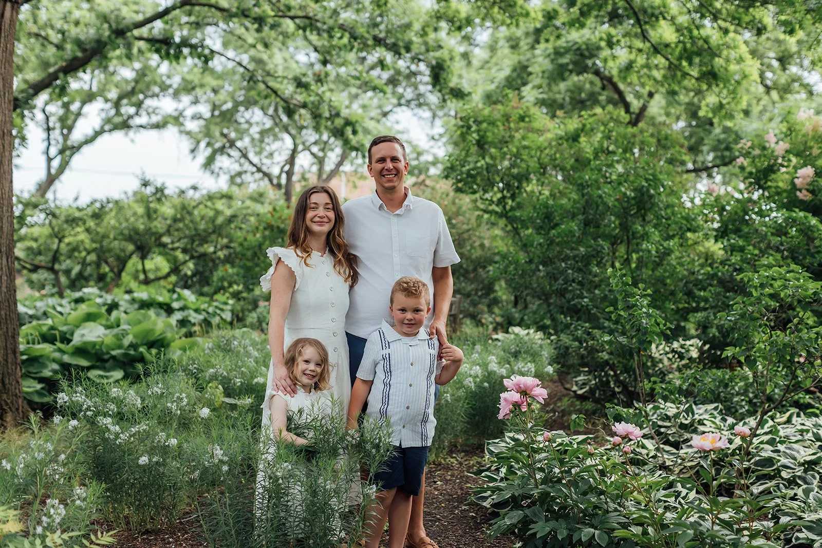 Right here in the middle of it all&mdash;the giggles, the wiggly little ones, the &lsquo;just one more&rsquo; hugs&mdash;this is the magic of this season 🤍
These are the moments your kids will grow up remembering&hellip; and the ones you&rsquo;ll wa