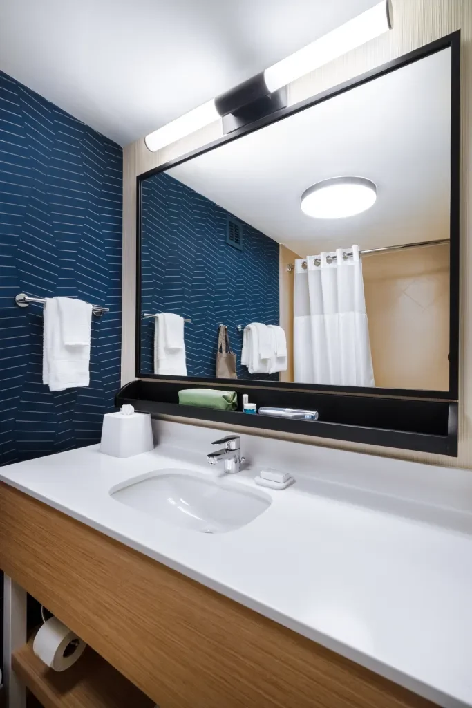 Spark-by-Hilton-Guest-Room-Bathroom-2-2.webp