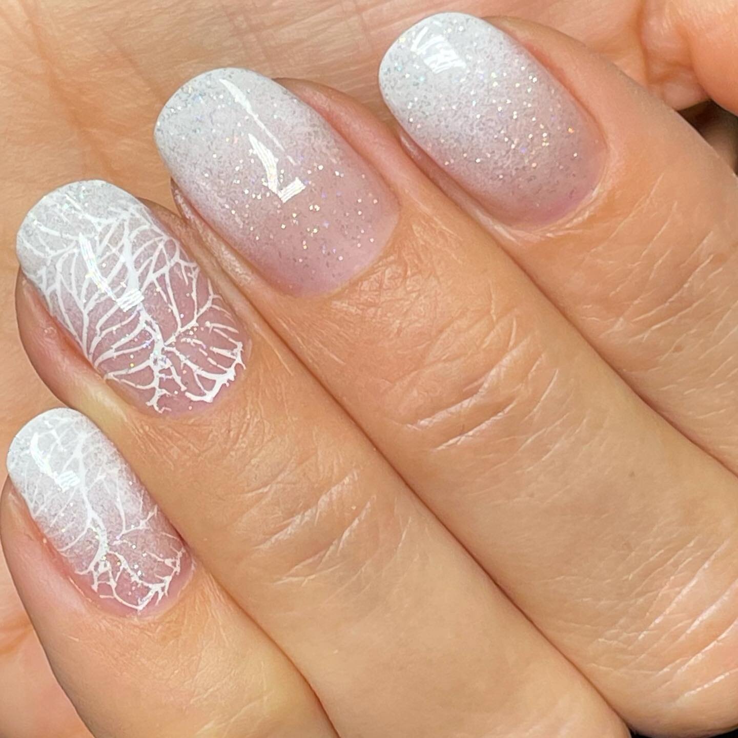 A variety of techniques were used in this design 💅🏻 Gel application on natural nails. Next refill in 6 weeks time. Work completed by Jolanta 📞0410 876 850