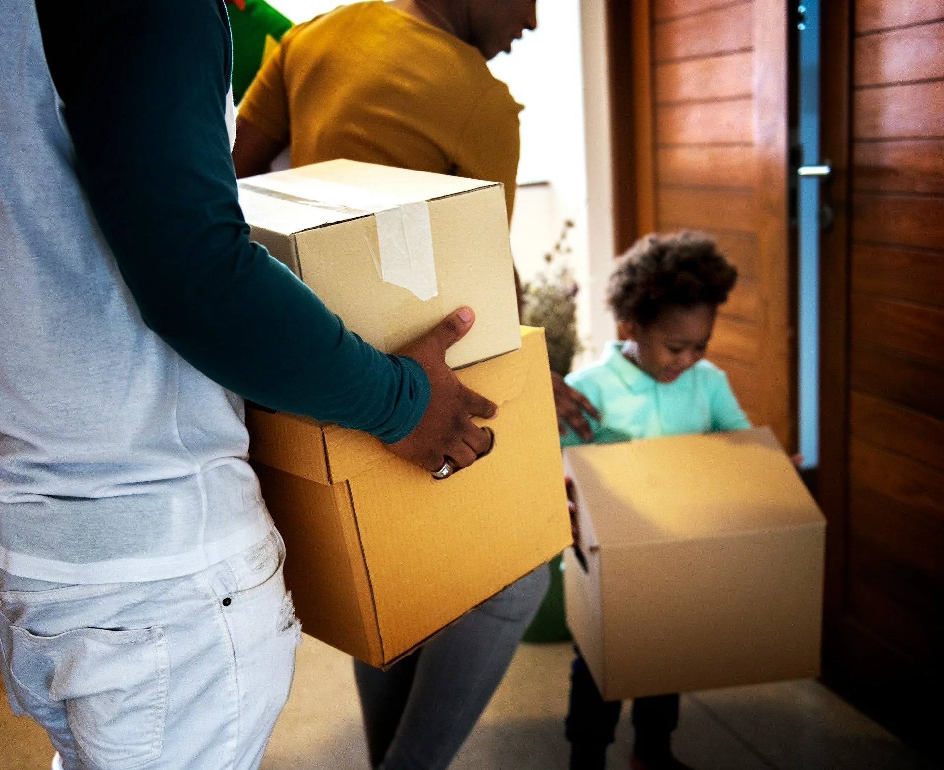 When Should You Hire Relocation Specialists in Valencia