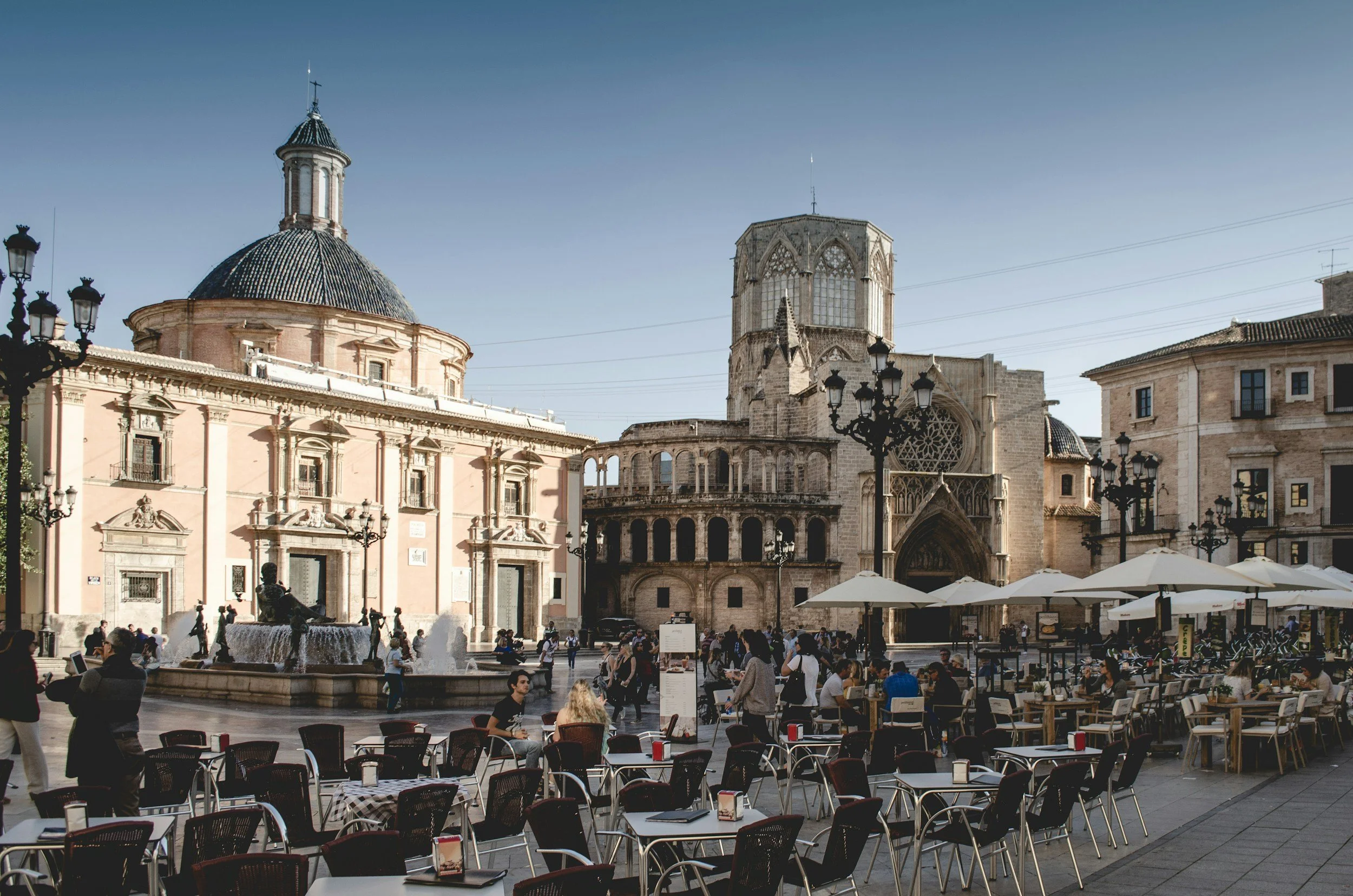 Why Americans Are Moving to Valencia