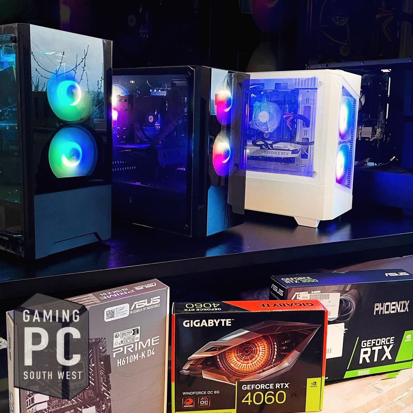Getting PC builds ready for Christmas 🎄
