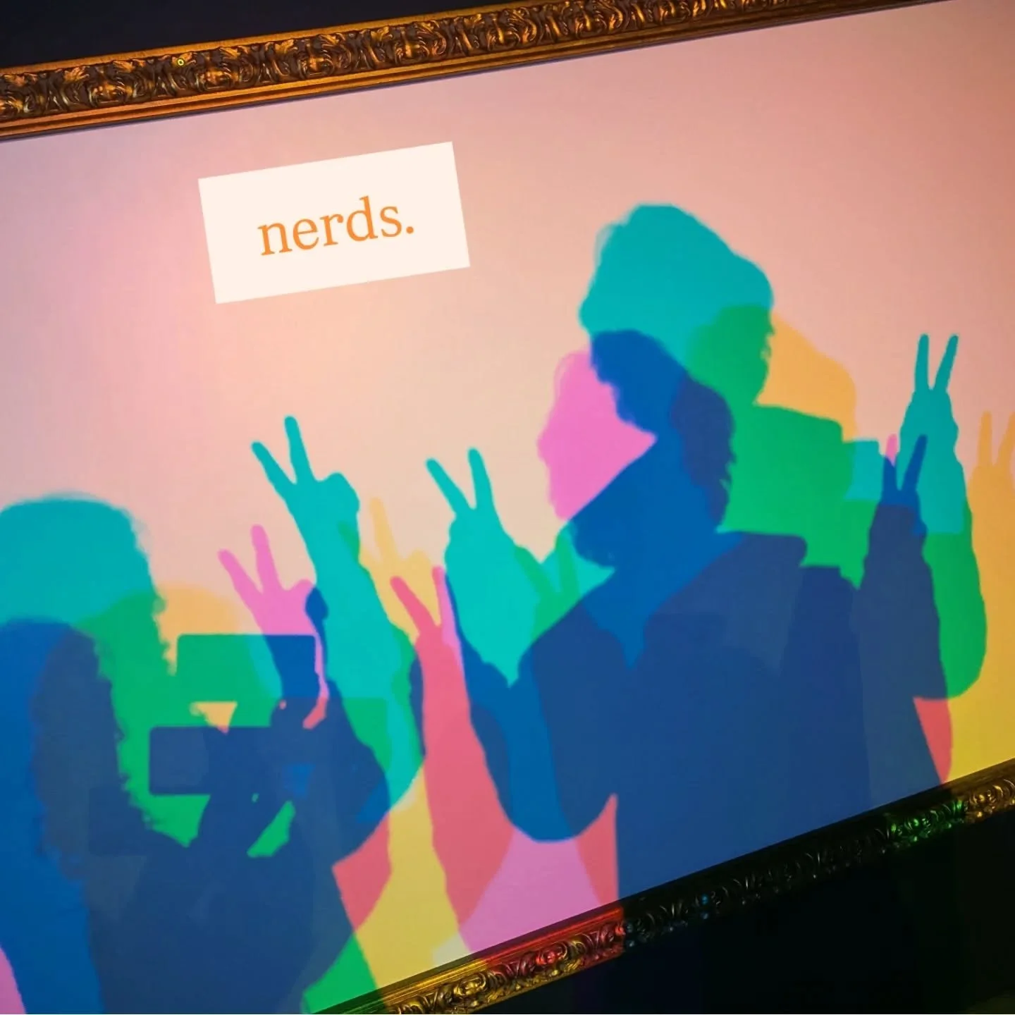 Are we just an illusion in this world?
.
.
.
#wethecurious