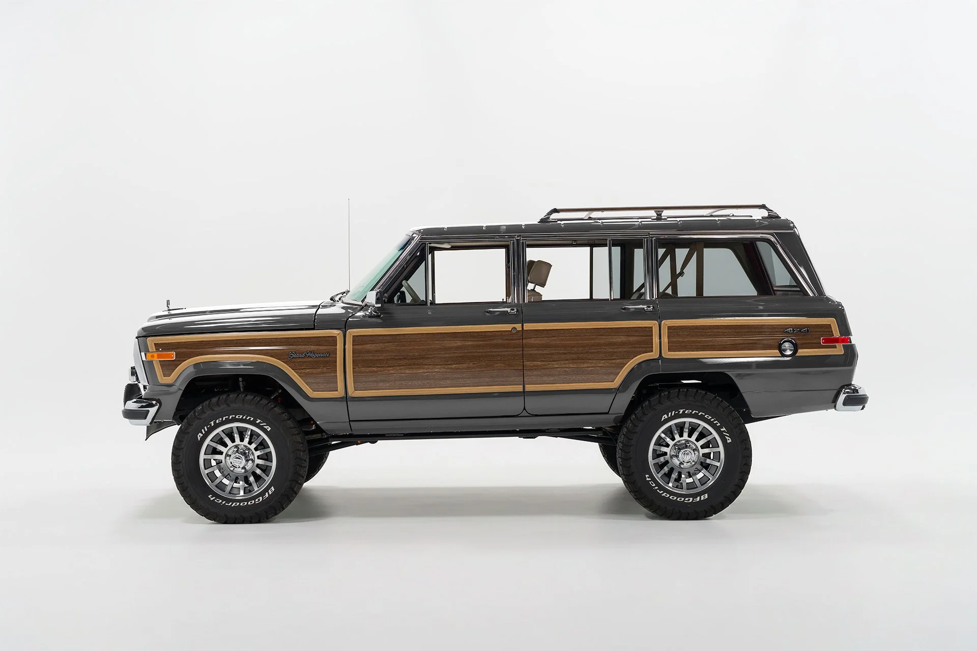 1988 Vigilante Grand Wagoneer - #2611