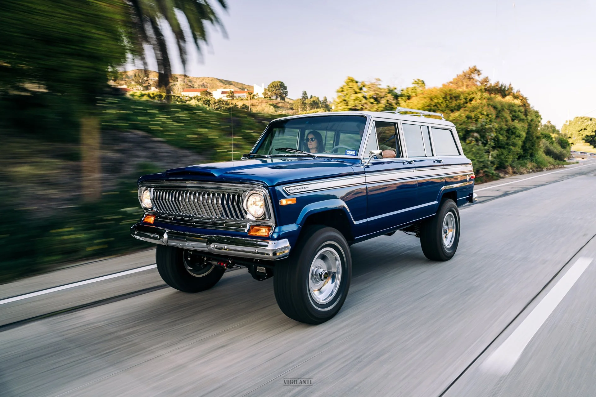 vigilante-jeep-cherokee-4-doors--90.jpg