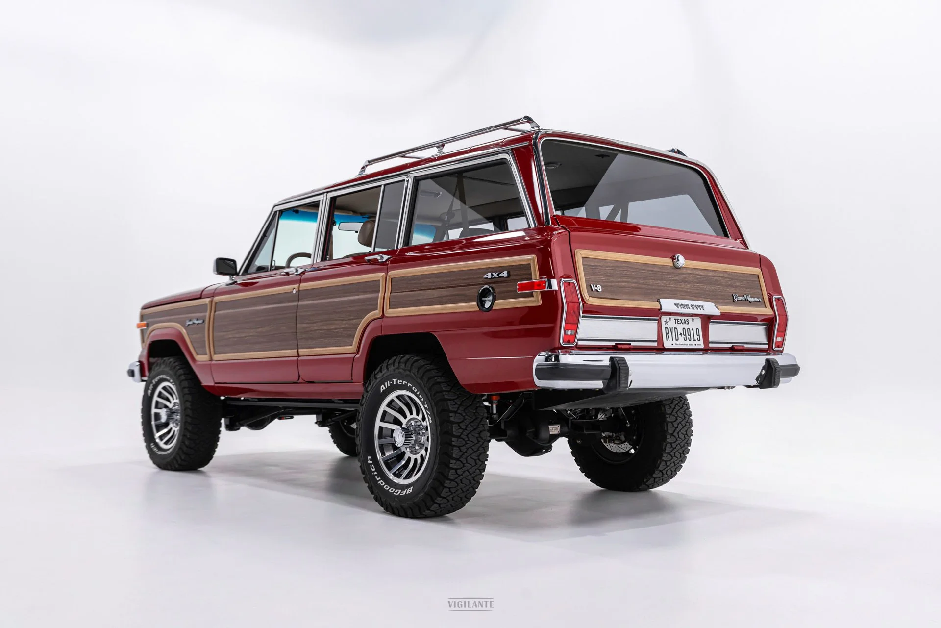 vigilante-jeep-grand-wagoneer--32.jpg