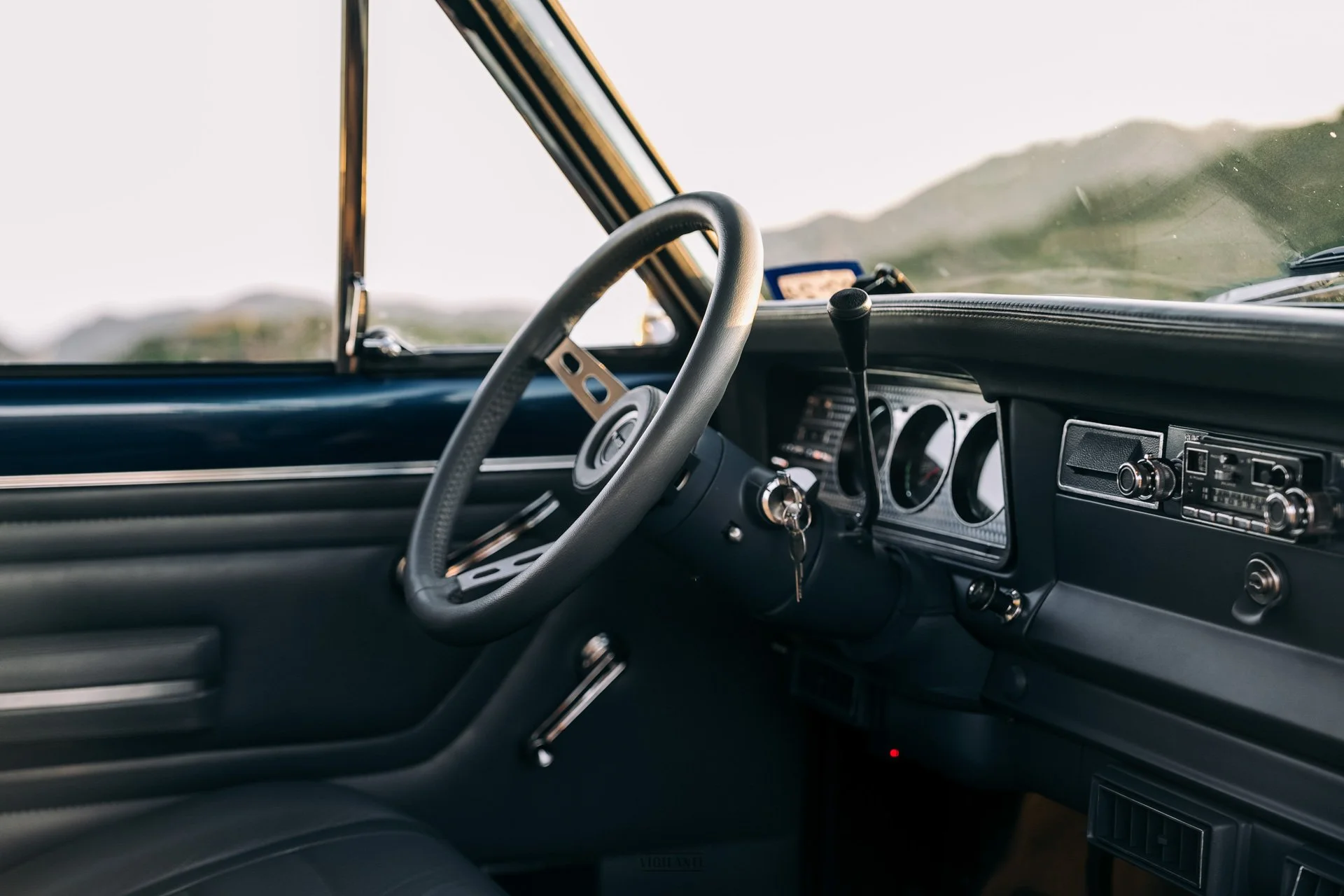 vigilante-jeep-cherokee-4-doors--11.jpg