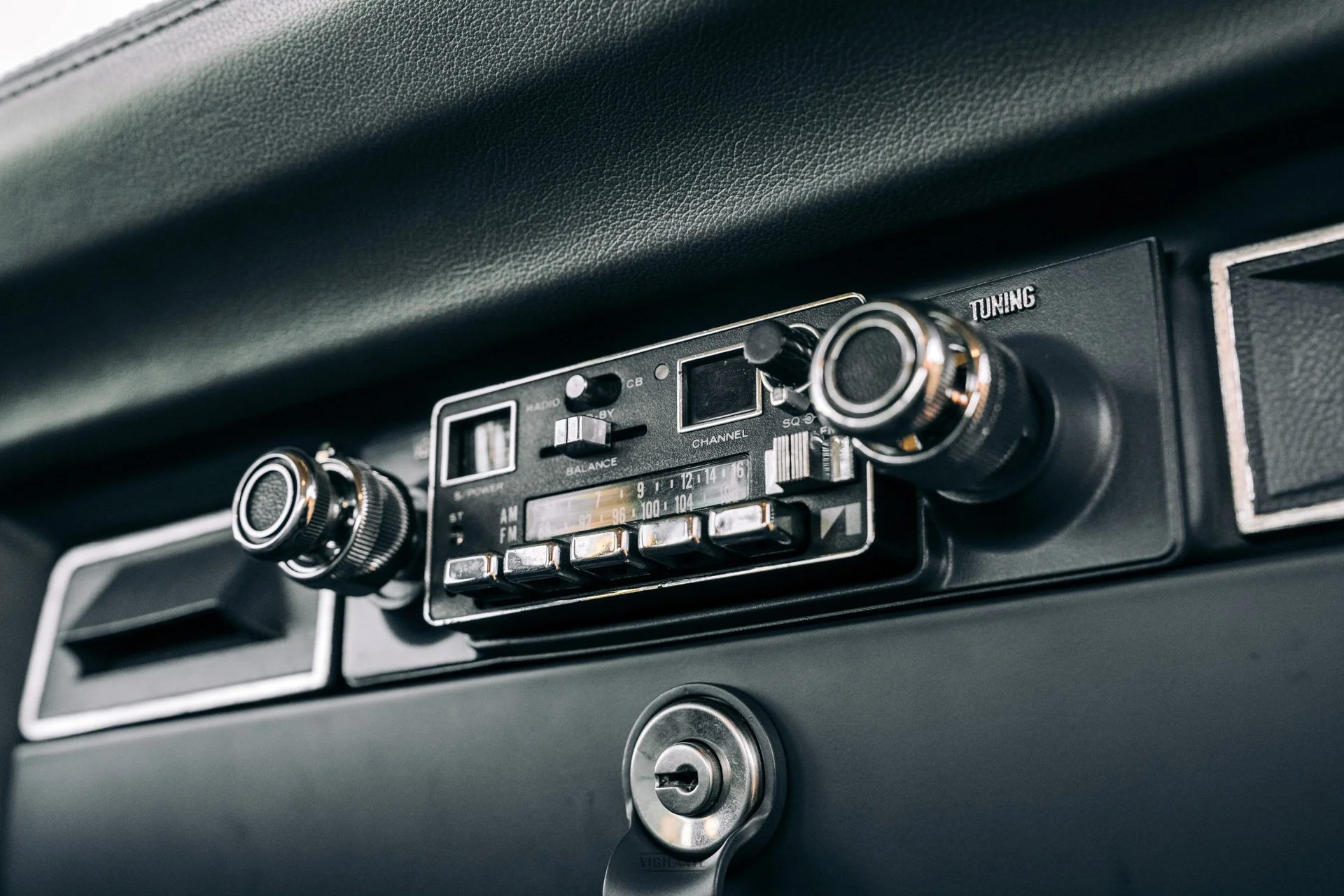 vigilante-jeep-cherokee-4-doors--33.jpg