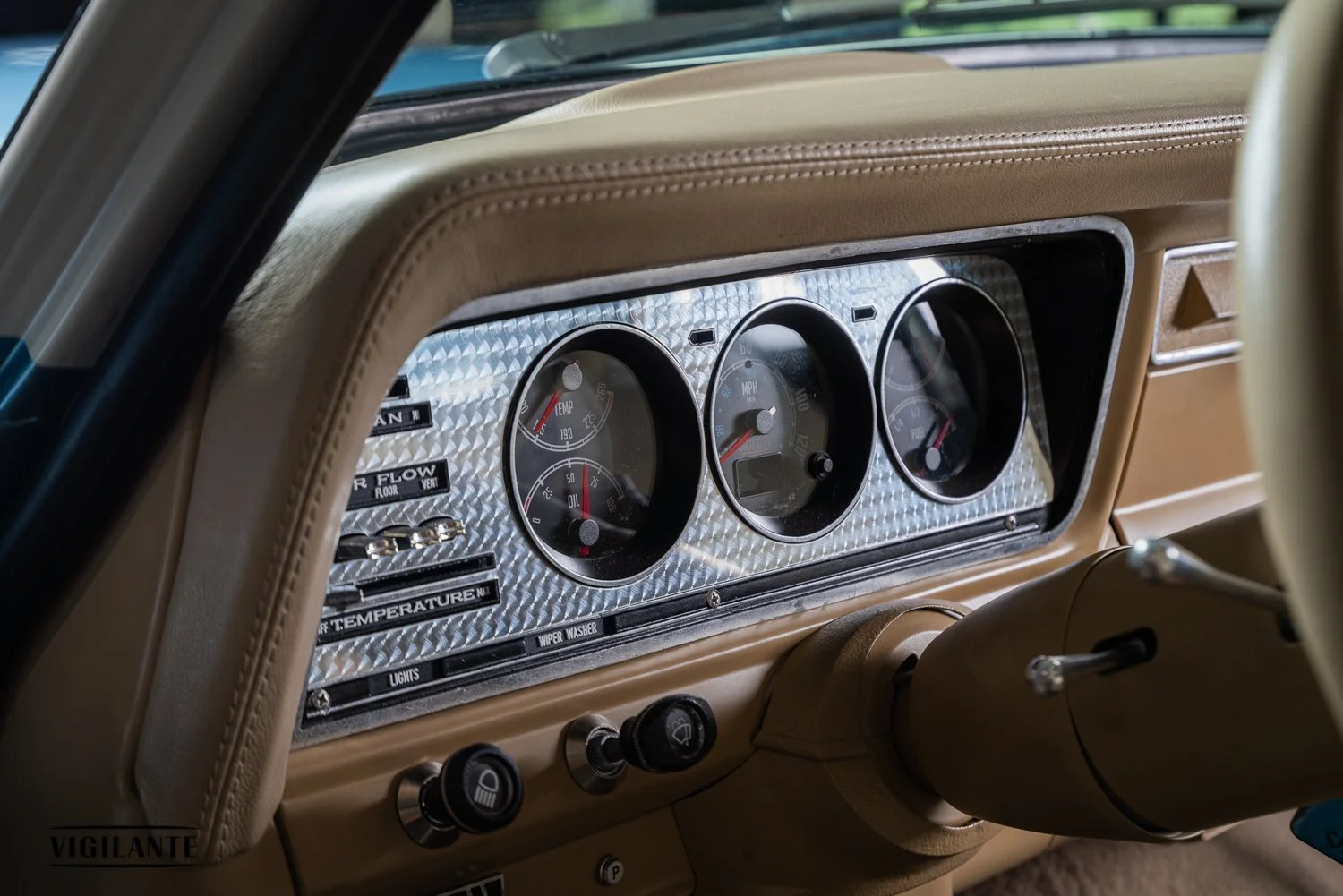 Vigilante-jeep-cherokee-75--13.jpg