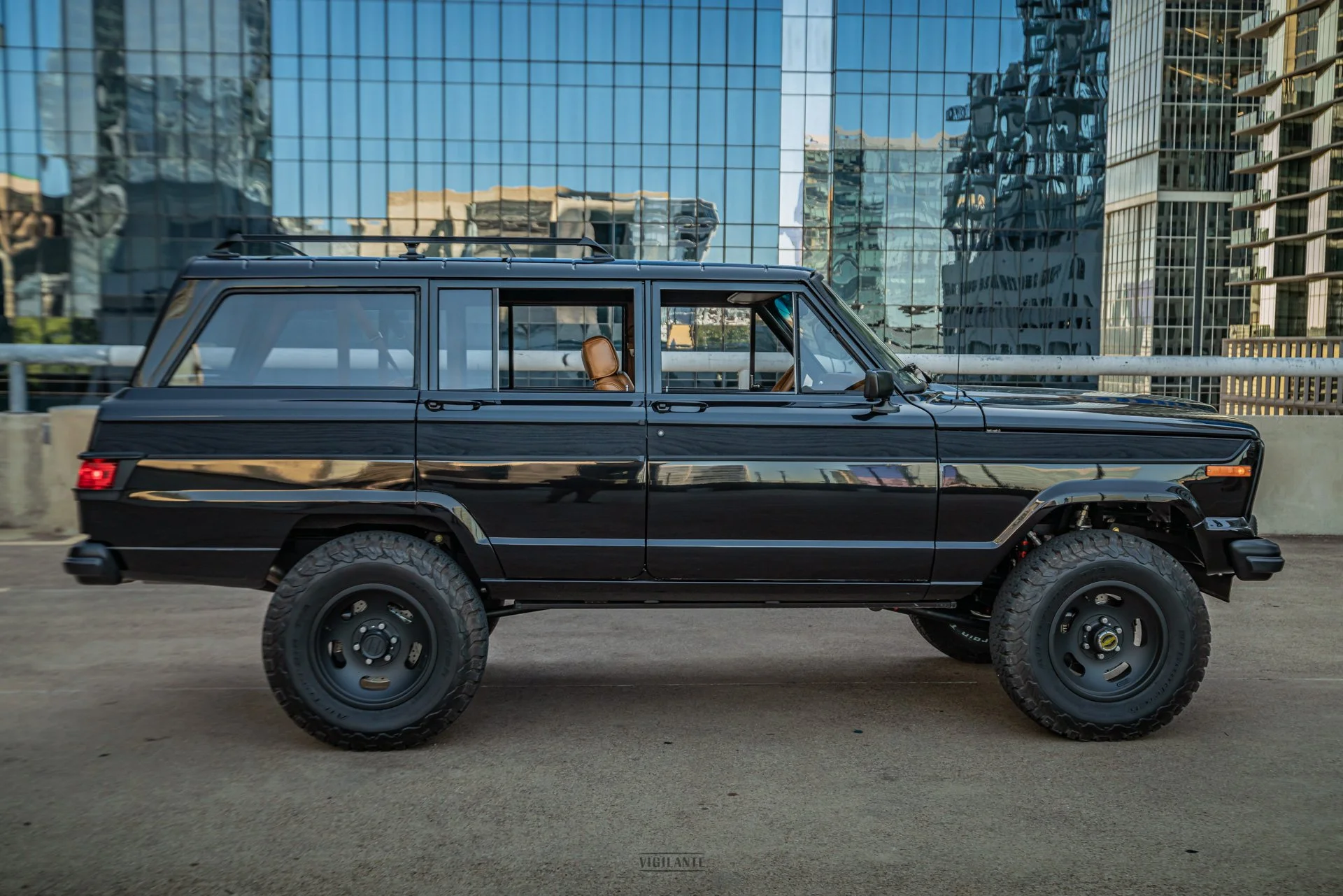 vigilante-jeep-wagoneer--66.jpg