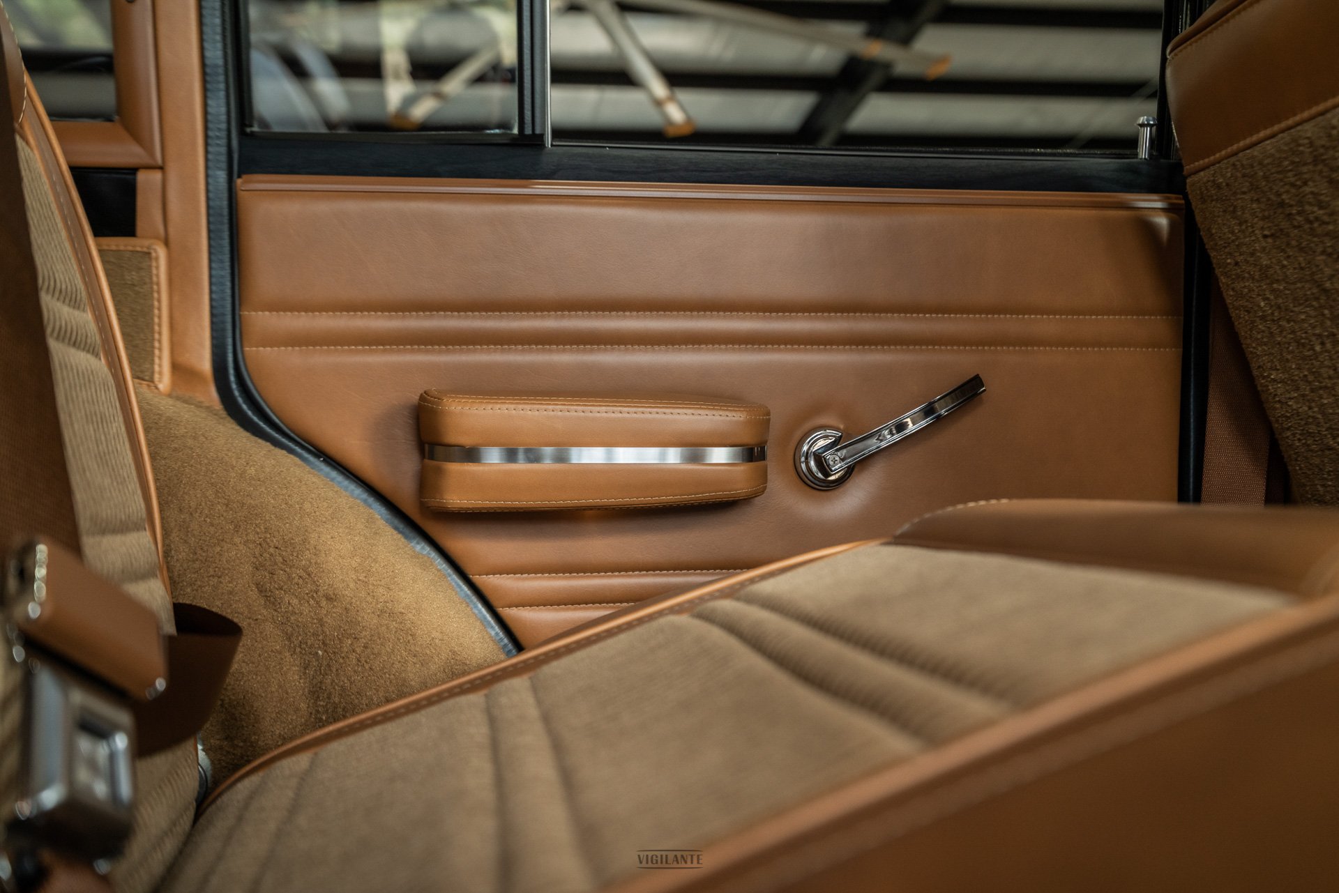 vigilante-jeep-wagoneer--33.jpg