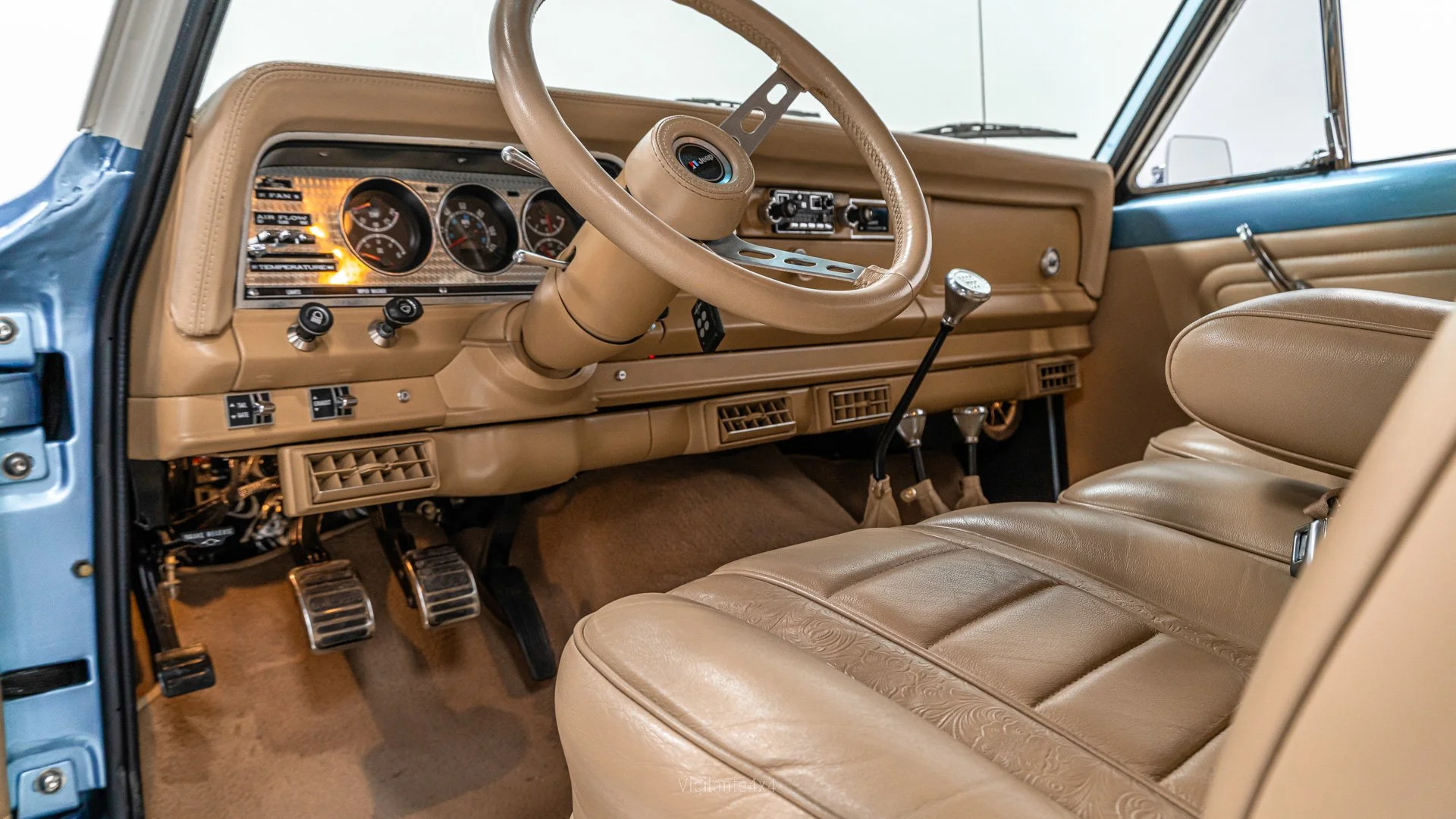 vigilante-jeep-cherokee--15.jpg