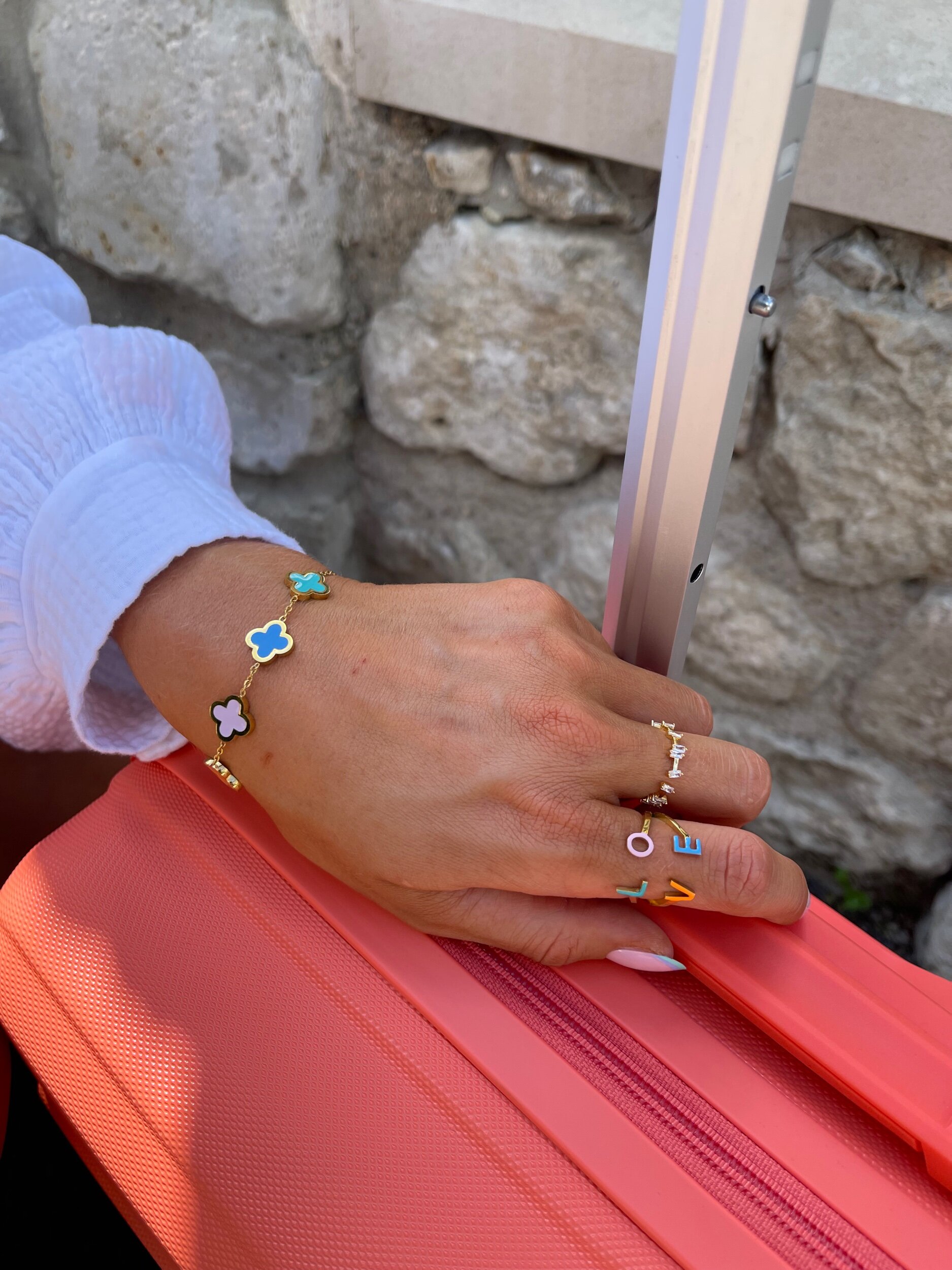 5963CB19-BE19-4F47-888B-357D8C463CAF