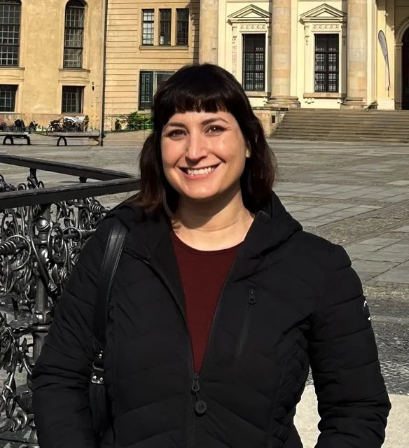 Jillian Stein, Volunteer