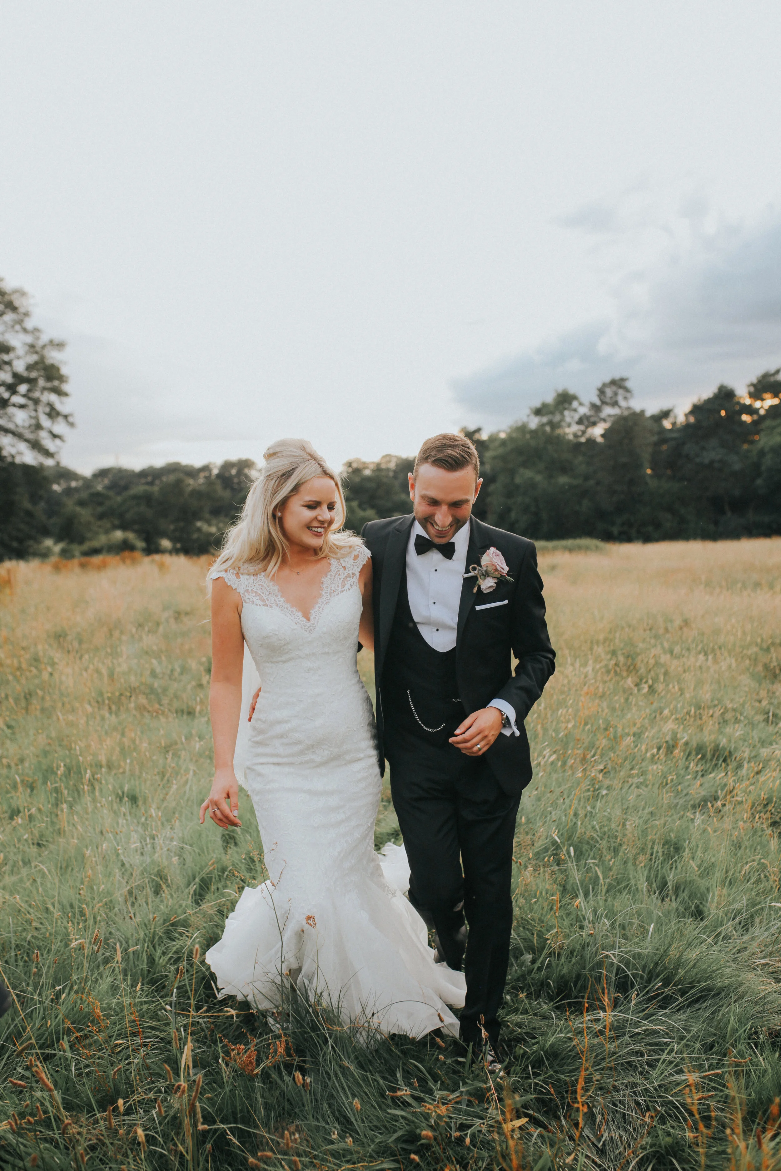 CANON Canon EOS 5D Mark II (000181595819).jpg