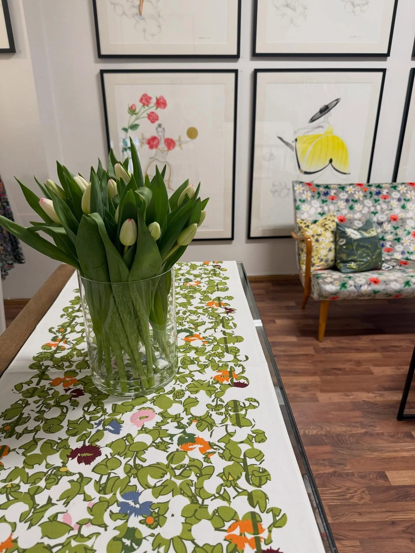 🌷Happy International Women&rsquo;s Day from the atelier 
Open today 12-4 pm
Welcome 🌷
📍Kapteeninkatu 3 00140 Helsinki