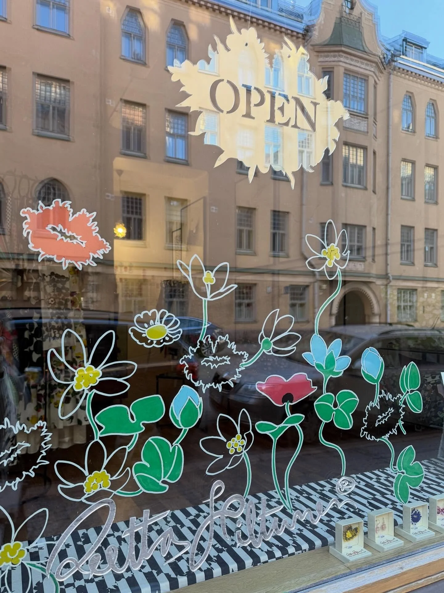 🐣 🌱🥚Ateljee kev&auml;&auml;n ja p&auml;&auml;si&auml;isen tunnelmissa
@weloveullanlinna ihanan yhteis&ouml; tapahtuman matkassa.

Lauantaina 28.3. klo 12&ndash;19
Sunnuntaina 29.3. klo 12&ndash;17

L&auml;mpim&auml;sti tervetuloa!

Atelier in a sp