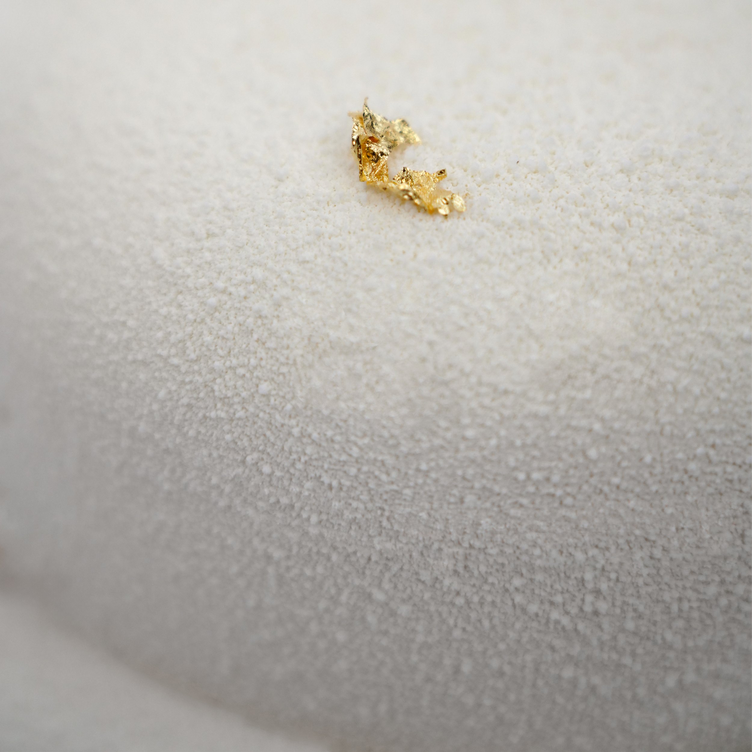 cloche cake detail.jpg
