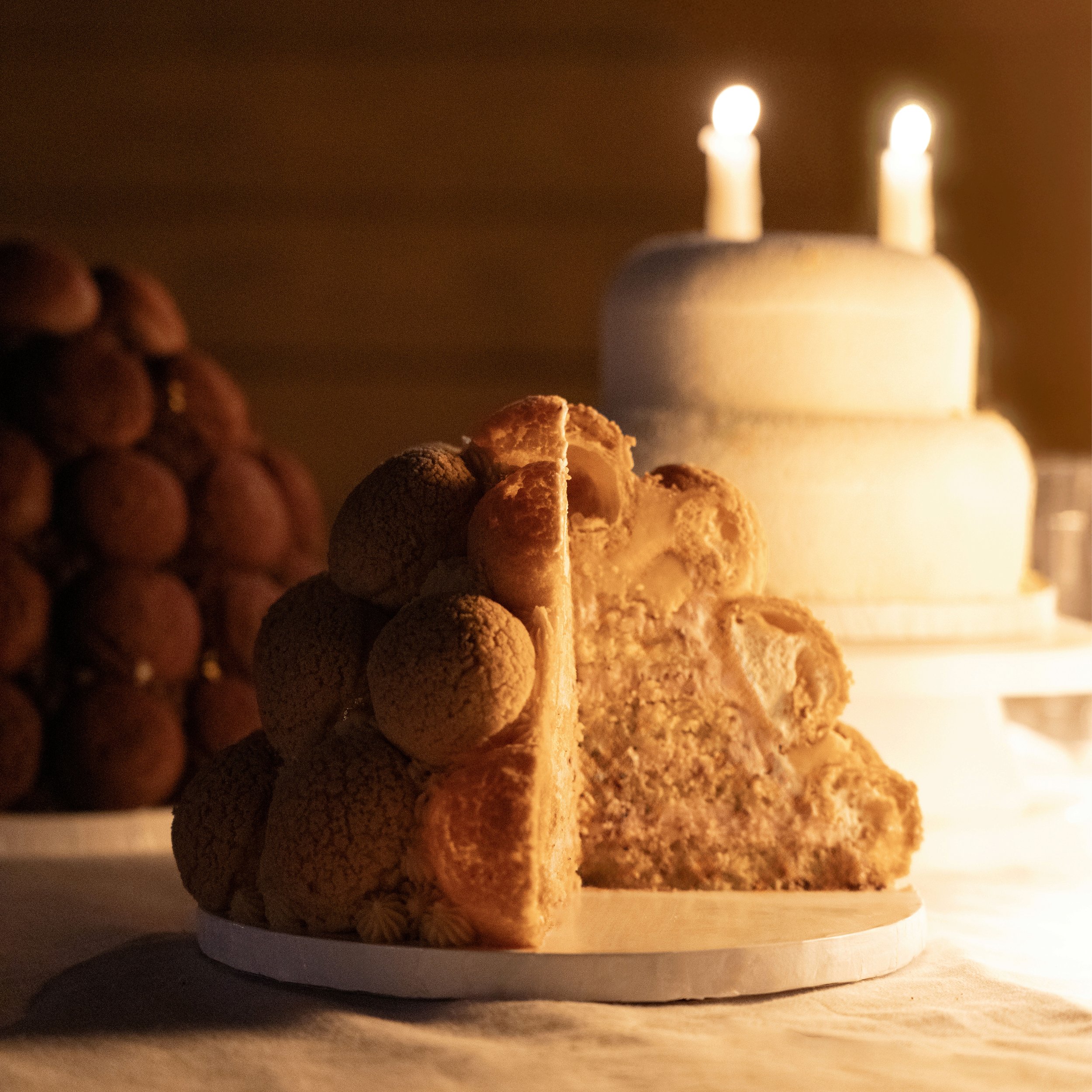 choux cakes table setting 2.jpg