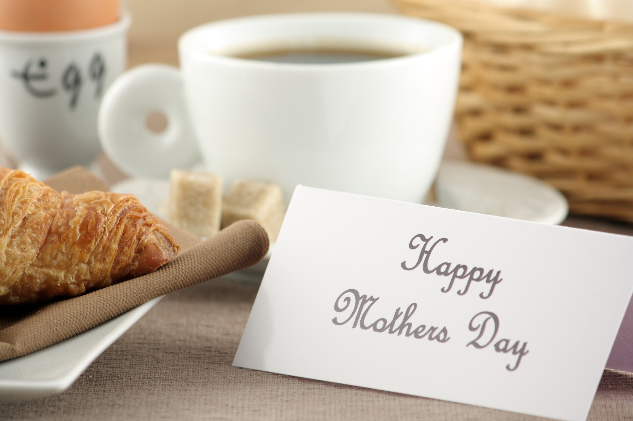 🍳💐 Why gift another item when you can gift an entire experience? Rosen House Inn Gift Cards are here to make Mother&rsquo;s Day special. Add a personal touch with unique add-ons, 'in-room breakfast' or 'wine and cheese', for an unforgettable stay. 