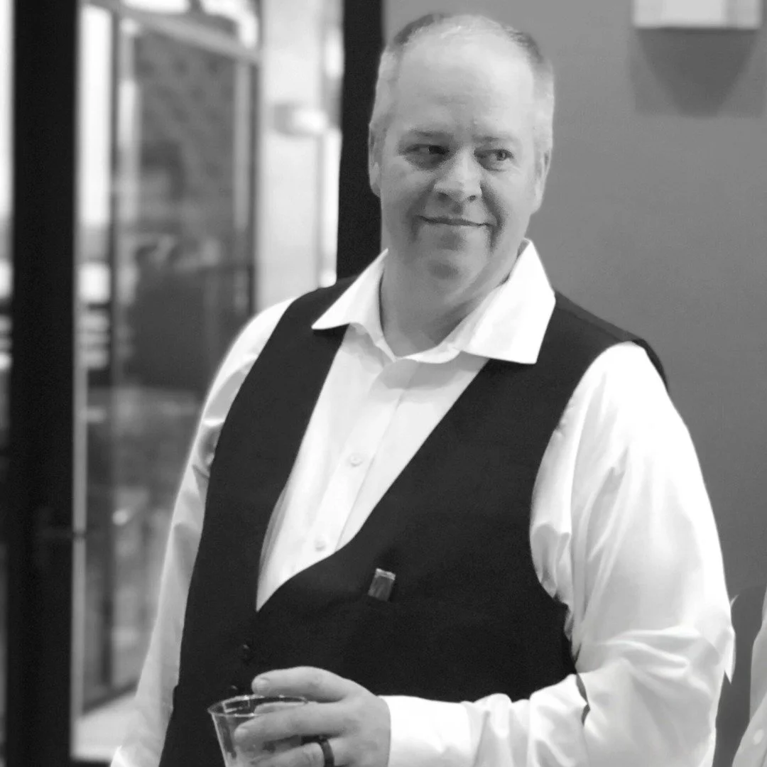 🌟 Meet the unsung hero of Rosen House Inn, Jason Bowden! 🛠️💼 Behind every cozy stay and unforgettable guest experience is Jason, working tirelessly to ensure everything runs smoothly. From maintaining the charm of our historic inn to adding those 