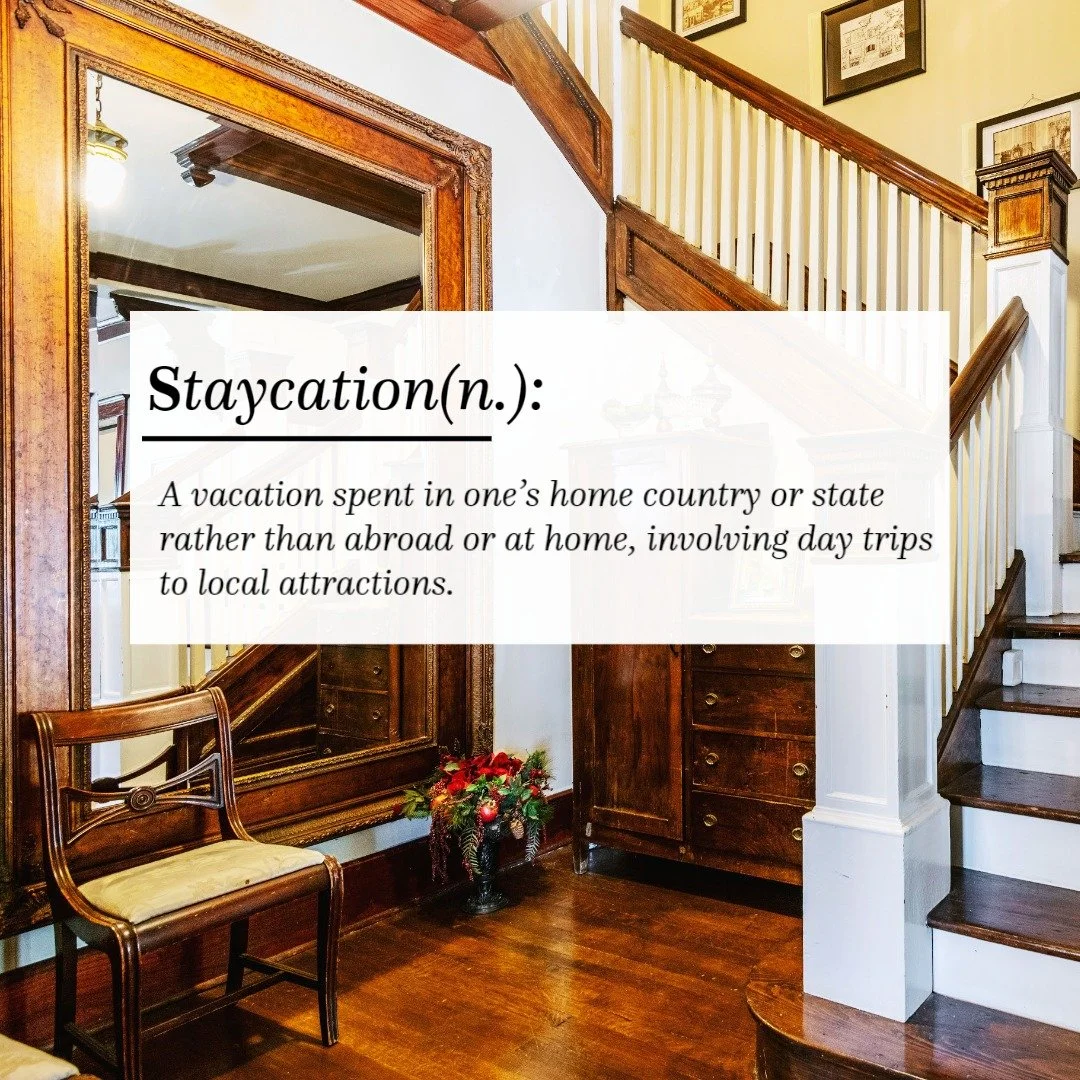 🤔Thinking of a Staycation? 🎶  Fort Worth is alive with energy this spring! From live music at Tannahill&rsquo;s Tavern to exploring the bustling Downtown Fort Worth scene, there's always something exciting happening. And when the day winds down, re