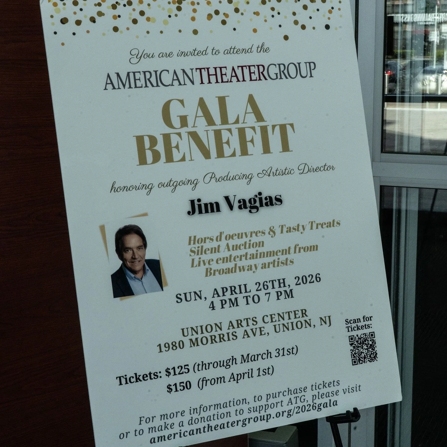 More highlights from a wonderful event as we Honored our co-founder and outgoing Producing Artistic Director Jim Vagias. 
📸Lianne Schoenwiesner Spotlights Photography