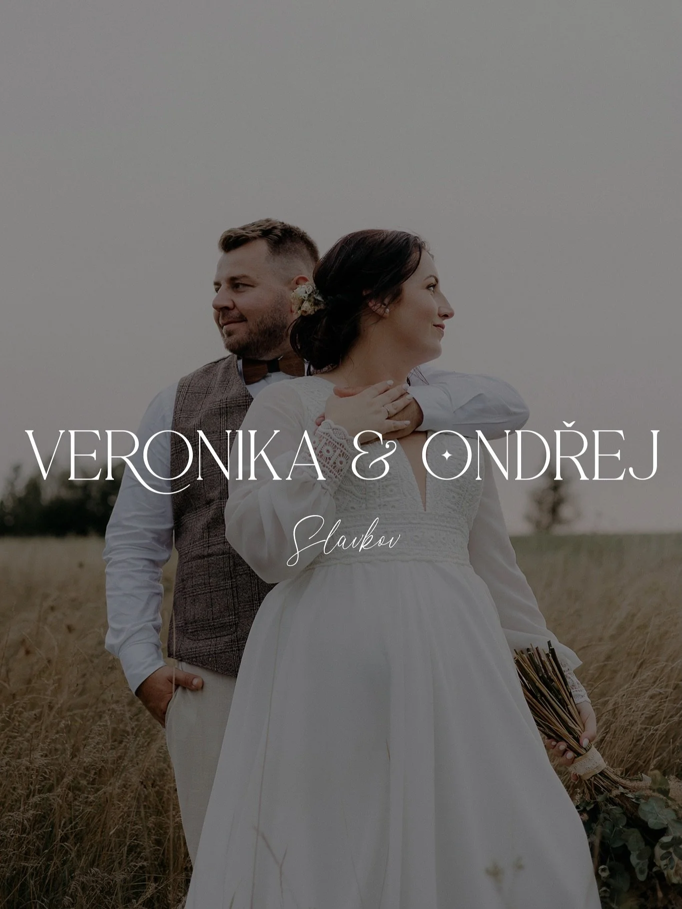 99,9 % fotek, které sdílím, jsou skutečné svatby ❤️ Ne editorialy, ne inscenované pózy, ale opravdové příběhy lidí. 😍
Verča a Ondra měli den přesně takový, jaký ho chtěli