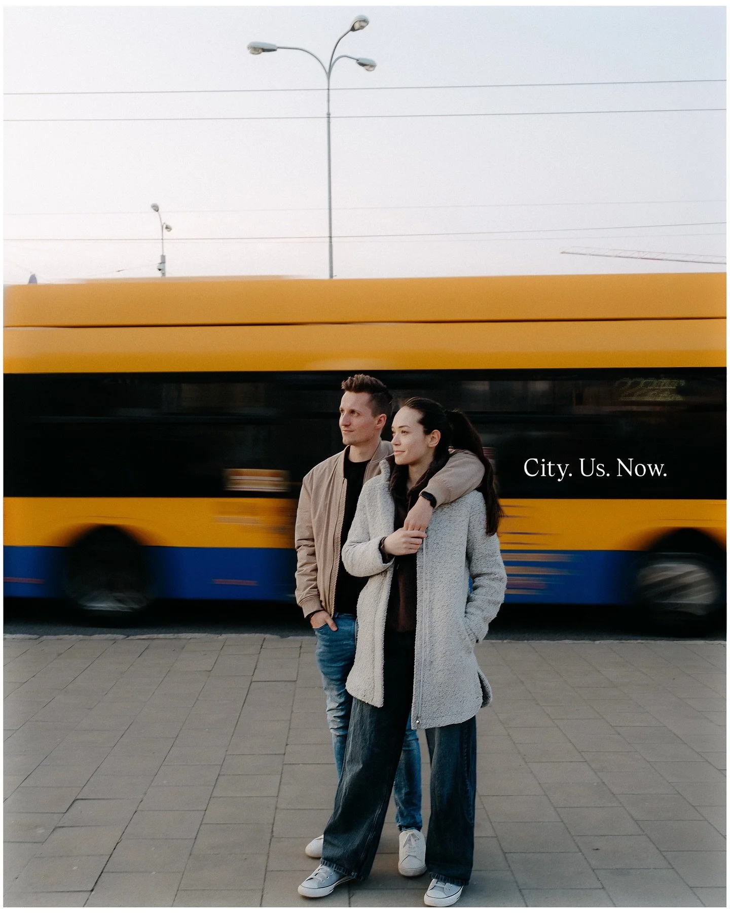 Na focen&iacute; se často jezd&iacute; za př&iacute;rodou.
Louka, les, z&aacute;pad slunce.
Ale přitom město může nab&iacute;dnout tolik př&iacute;běhů&hellip;
📸 Verča &amp; Kuba a jejich rande ve Zl&iacute;ně.