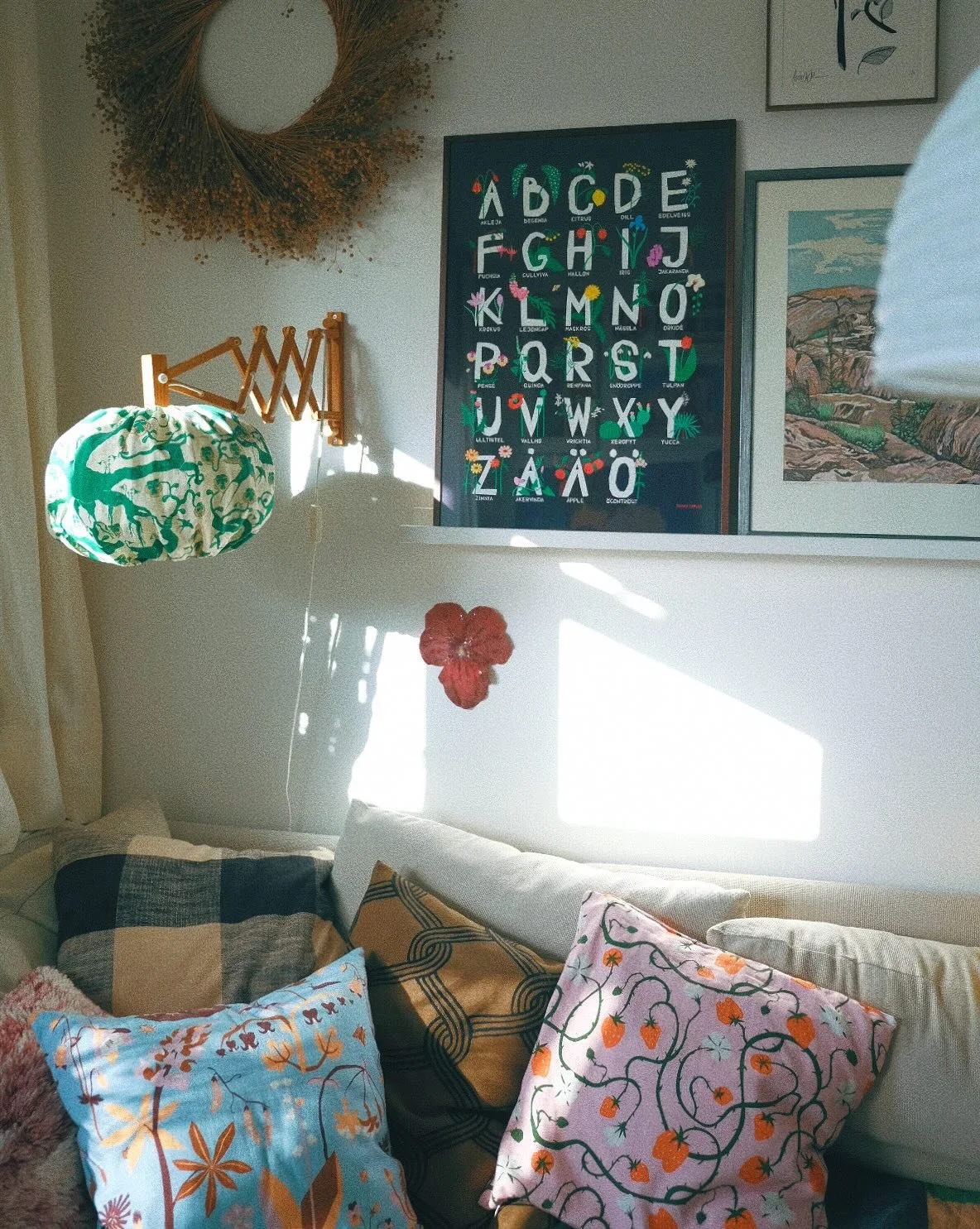 NYA POSTERS P&Aring; HEMSIDAN! 🌷
Har nu ett g&auml;ng posters som &auml;r redo att skickas s&aring; snart som p&aring; s&ouml;ndag. En perfekt present om jag f&aring;r s&auml;ga det sj&auml;lv, och man Kan k&ouml;pa presenter till sig sj&auml;lv. De