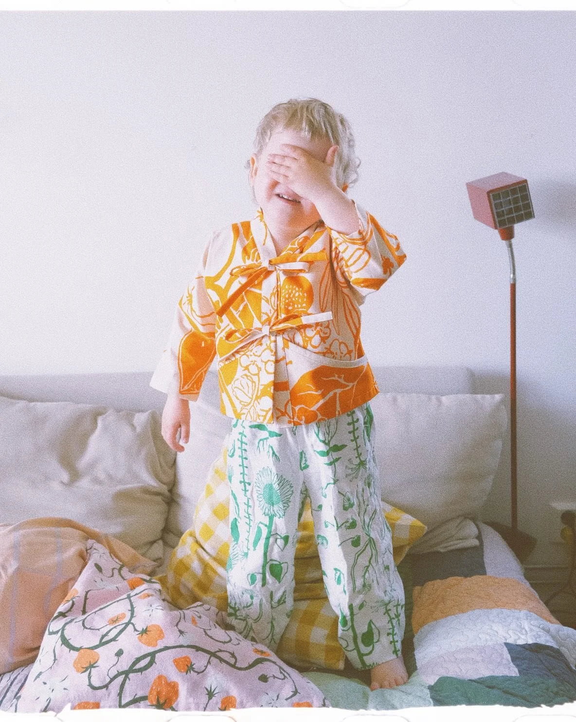 100% urgulliga jackor/blusar finnes p&aring; hemsidan! Strlk 2-4 &aring;r, h&auml;r p&aring; en fyra&aring;ring.
🍓 www.kimonesie.com 🍓