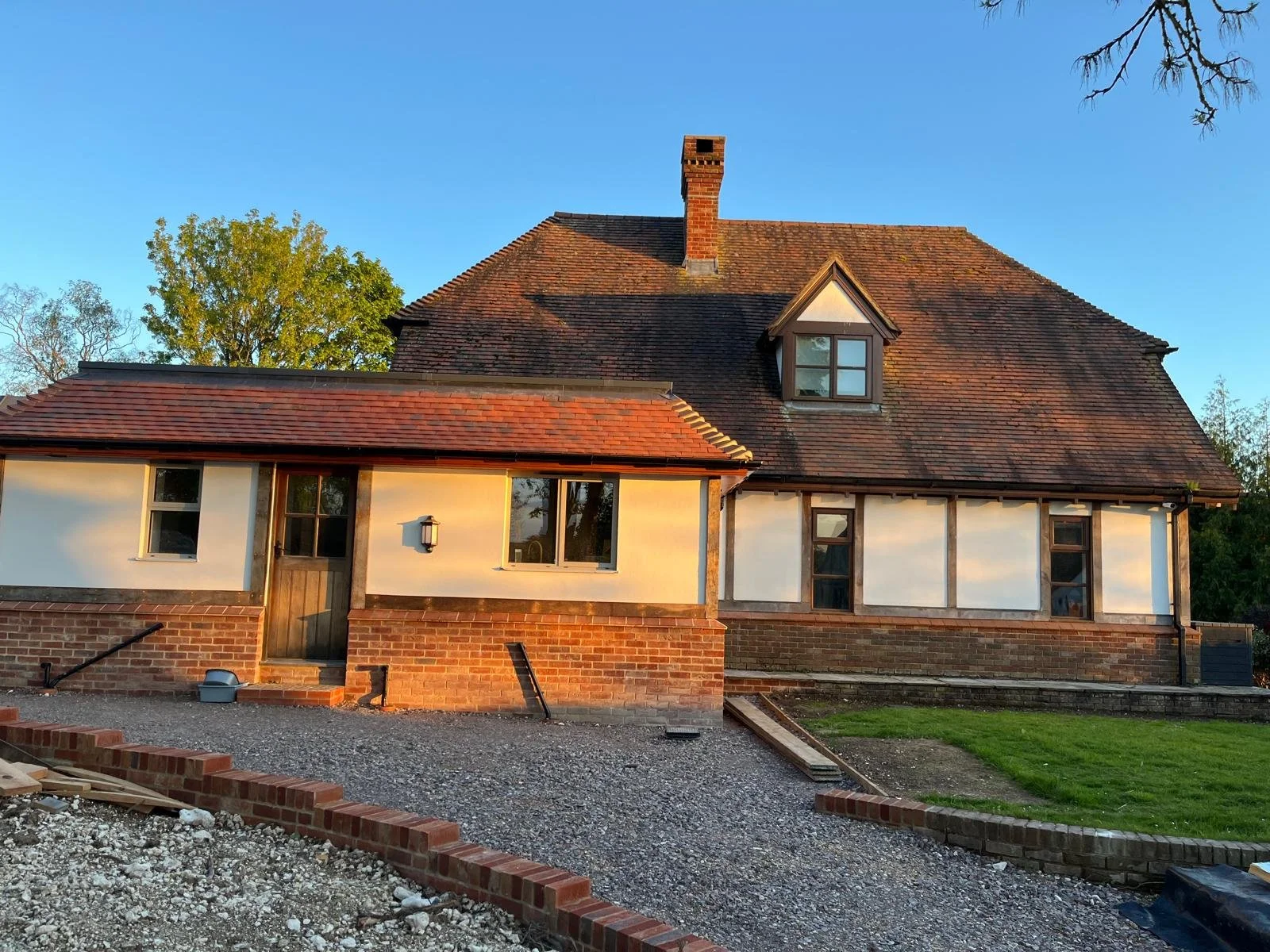 WhatsApp Image 2024-05-08 at 15.25.46 (1).jpeg