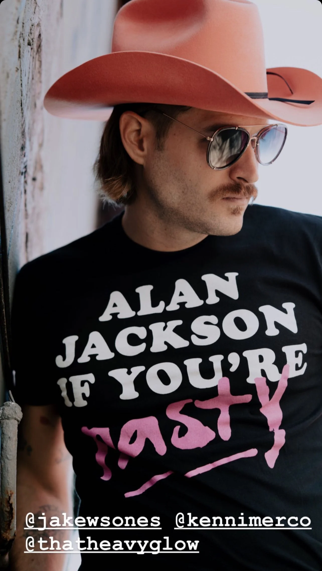 Jake Sones wearing 'Atlantic' aviator sunglasses by V SHADES