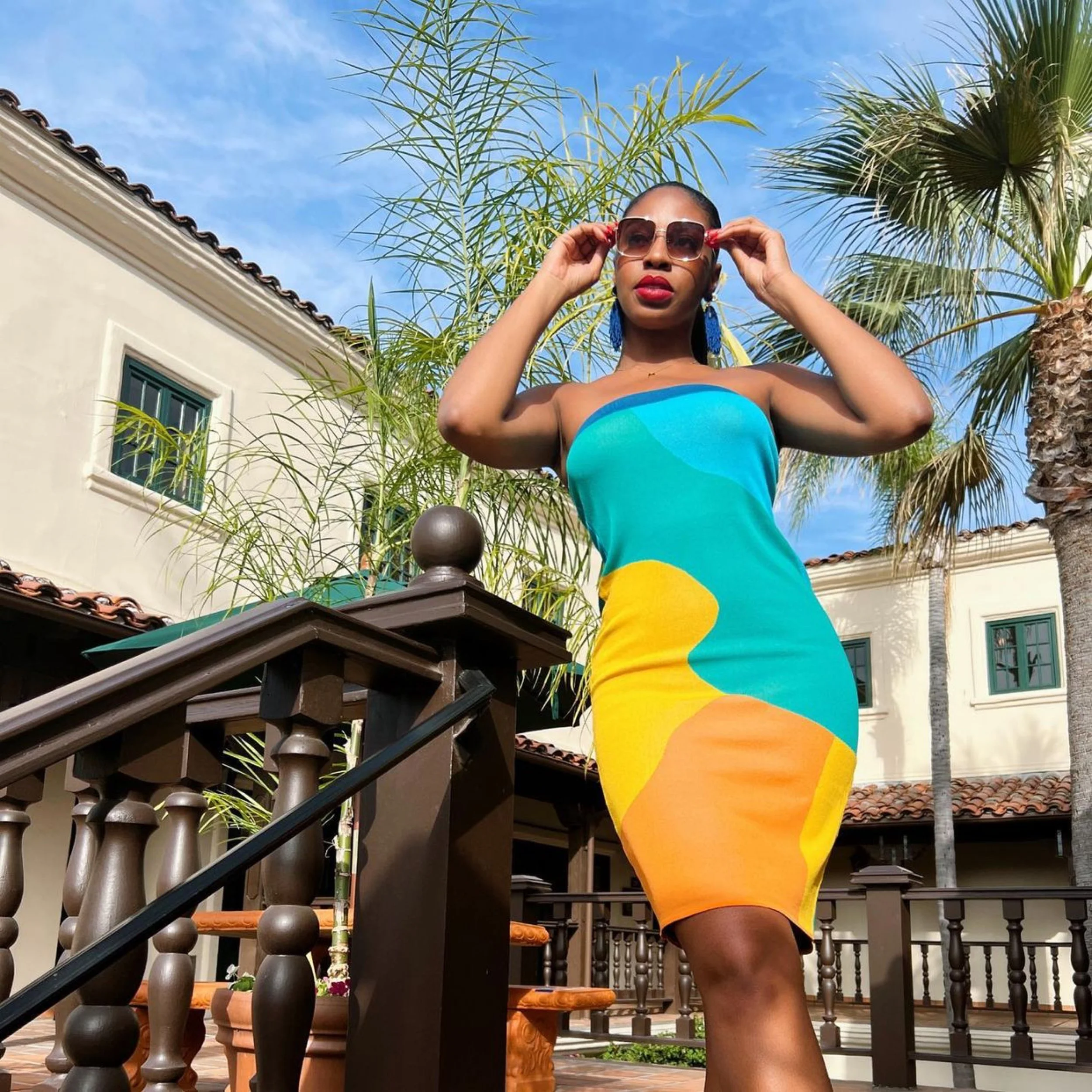 Monica Fitzpatrick Fashion Model V Shades Sunglasses Pretty Fashion 2.JPG