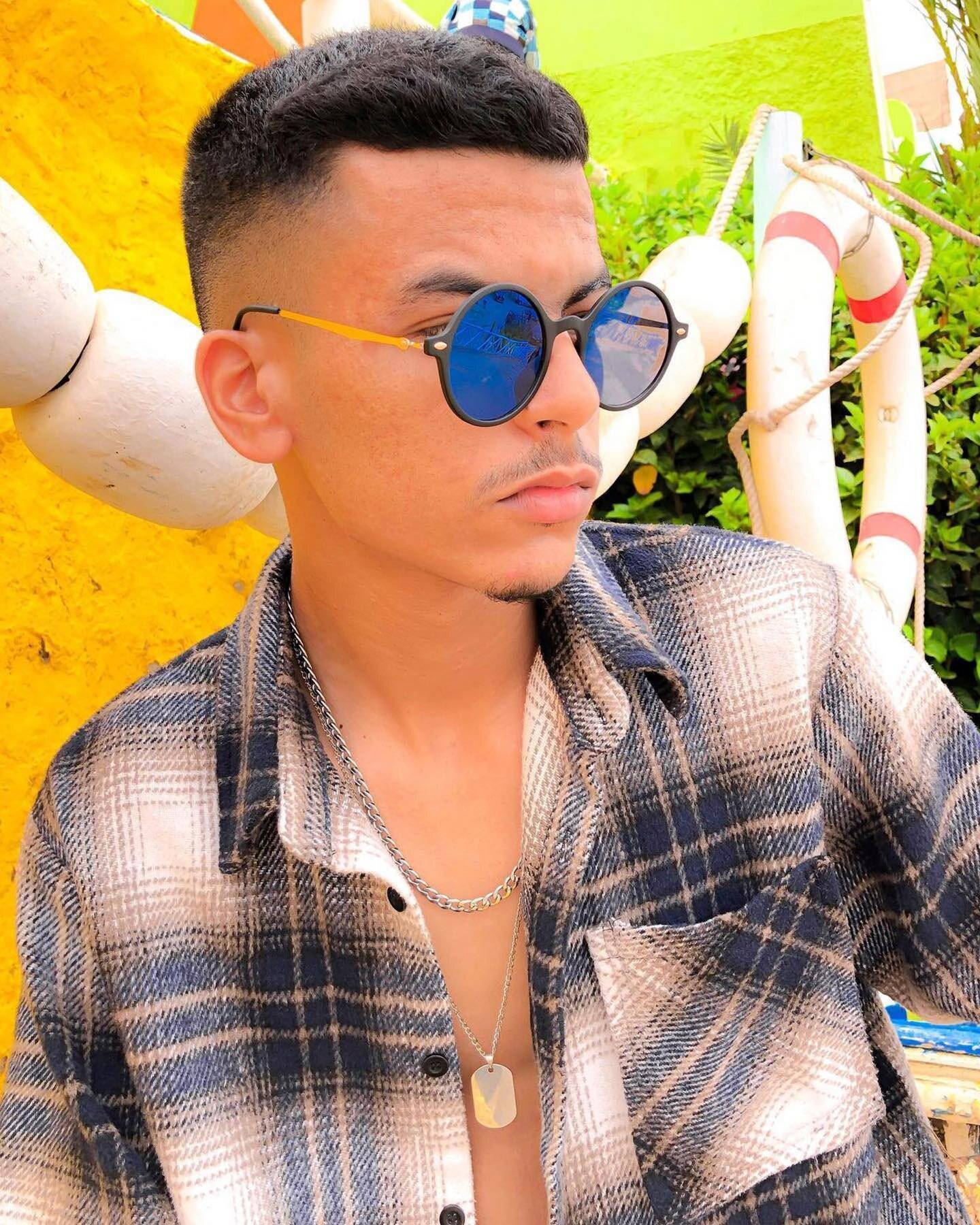 🕶: &lsquo;Vortex&rsquo; by #VSHADES

📸: @a__medd

💰: USE CODE: FREESHIPPING

🔗: LINK IN BIO

.
.
.
.
.
.
.
.
.
.
.
#sunglasses #shades #Sunnies #fashion #style #Summer #signaturesunglasses #trendy #jounalist #oceanside #losangeles #southerncalifo