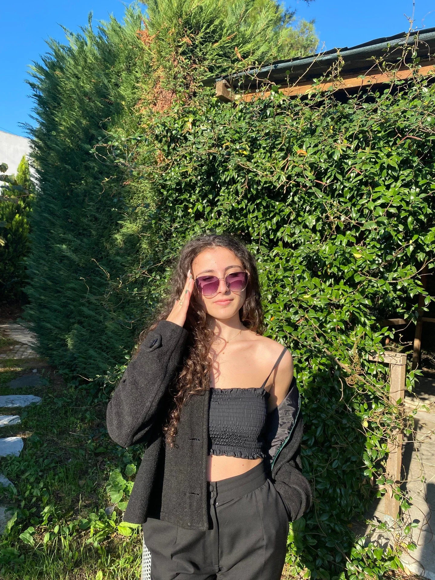 &lsquo;Chic&rsquo; Fashion Chain Arm #Sunglasses by #VSHADES 📸 @_era.hoxha_