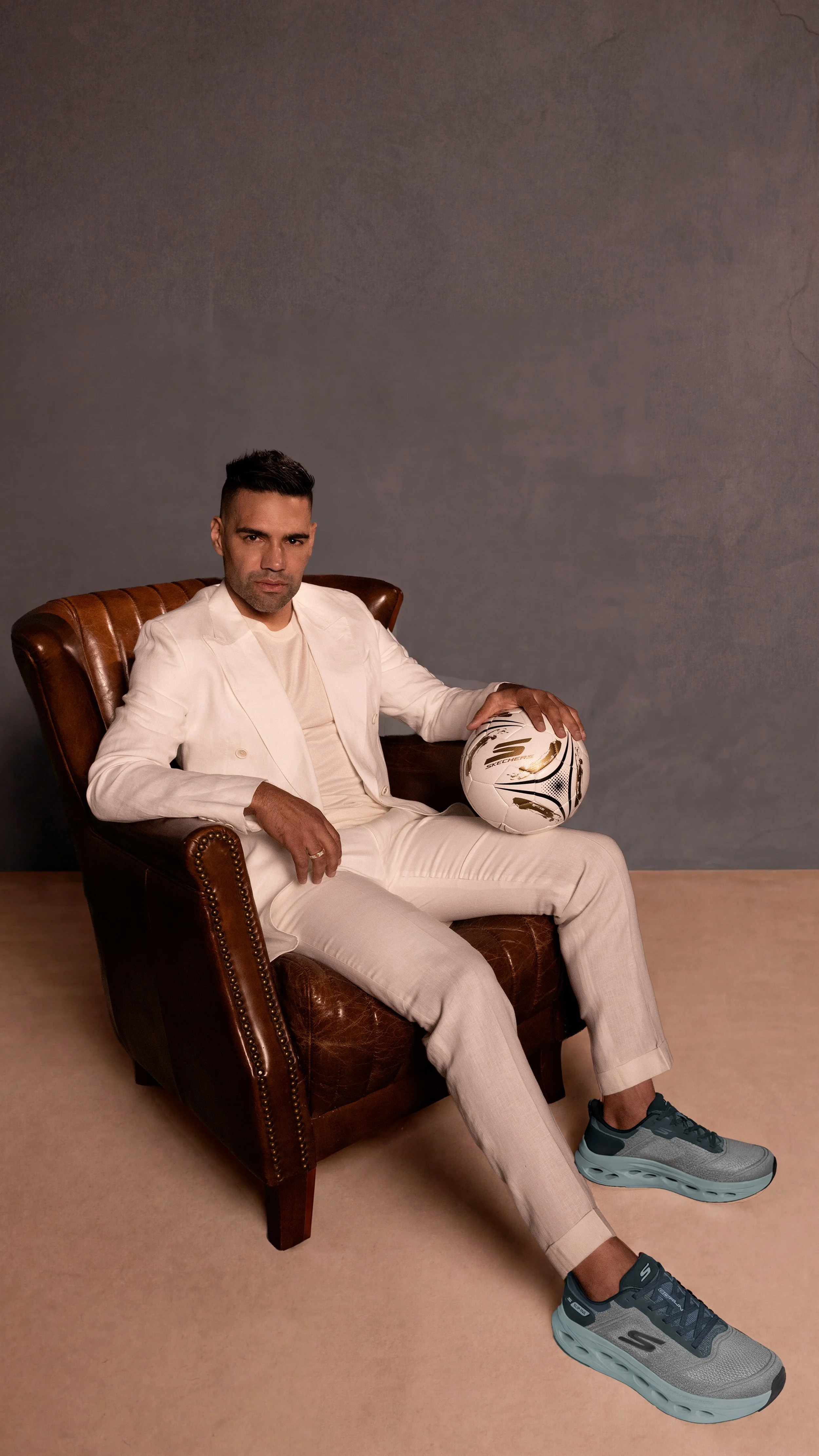 radamel-falcao-garcia-skechers-football-partnership.jpg
