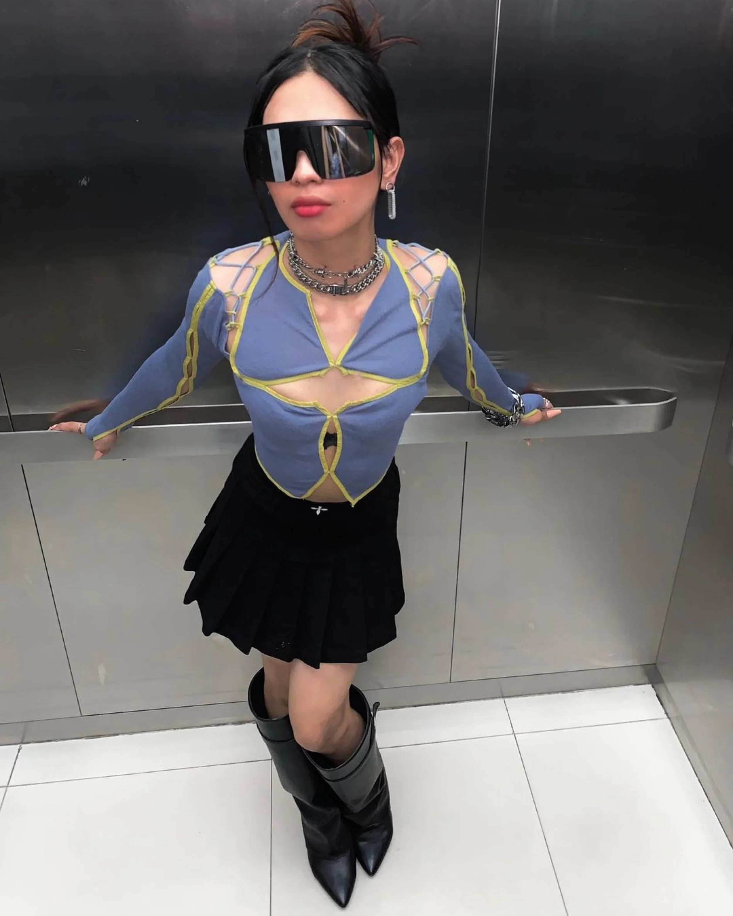 Zandy Zambrano Fashion Model V Shades Sunglasses Boss Monolens 2.JPG