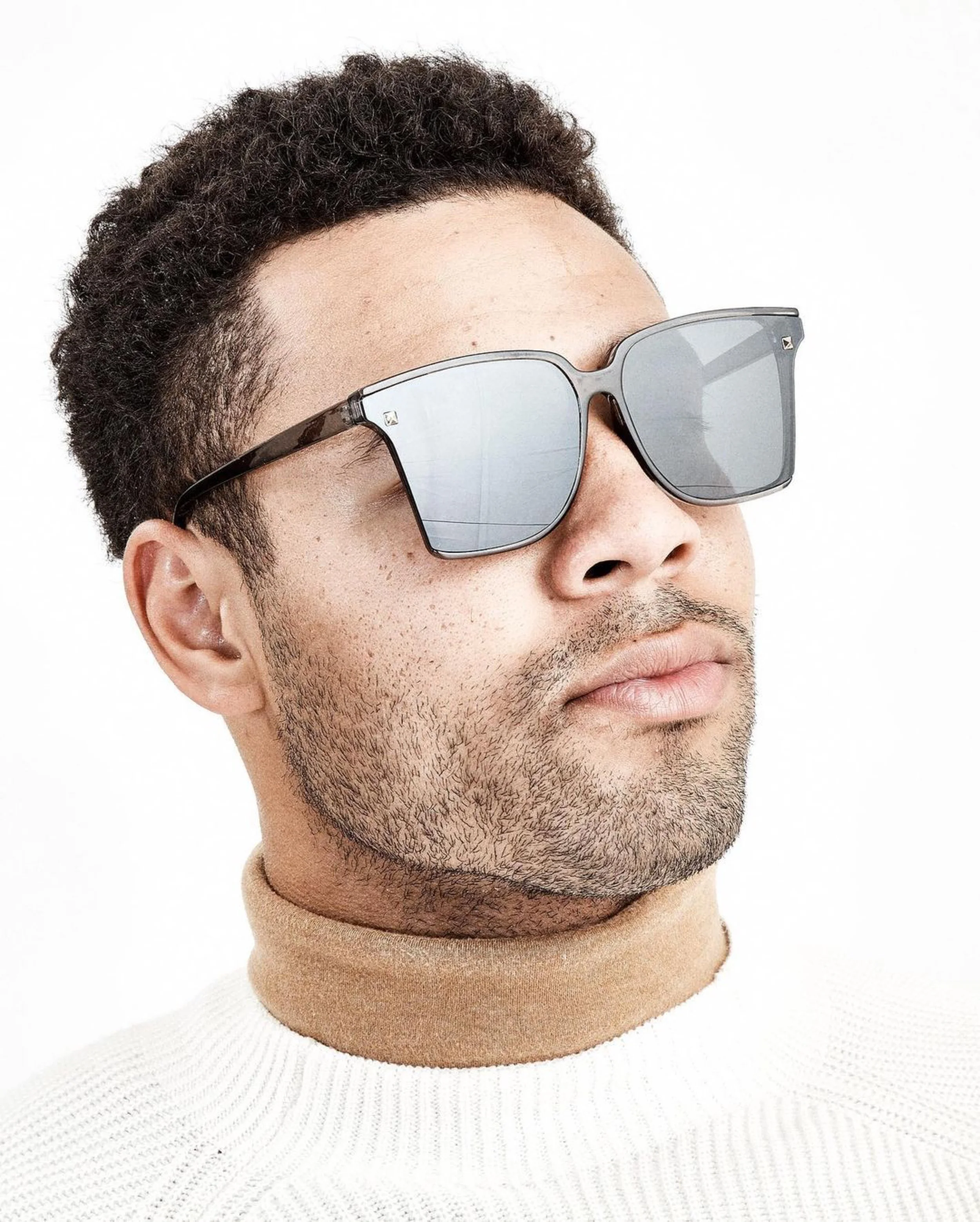 Brandon Hunter Fashion Model V Shades Sunglasses Lounge Fashion 1.JPG