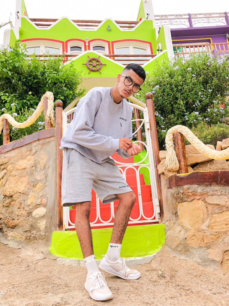 Mohamed Akhabar model v shades sunglasses tech 7.JPG