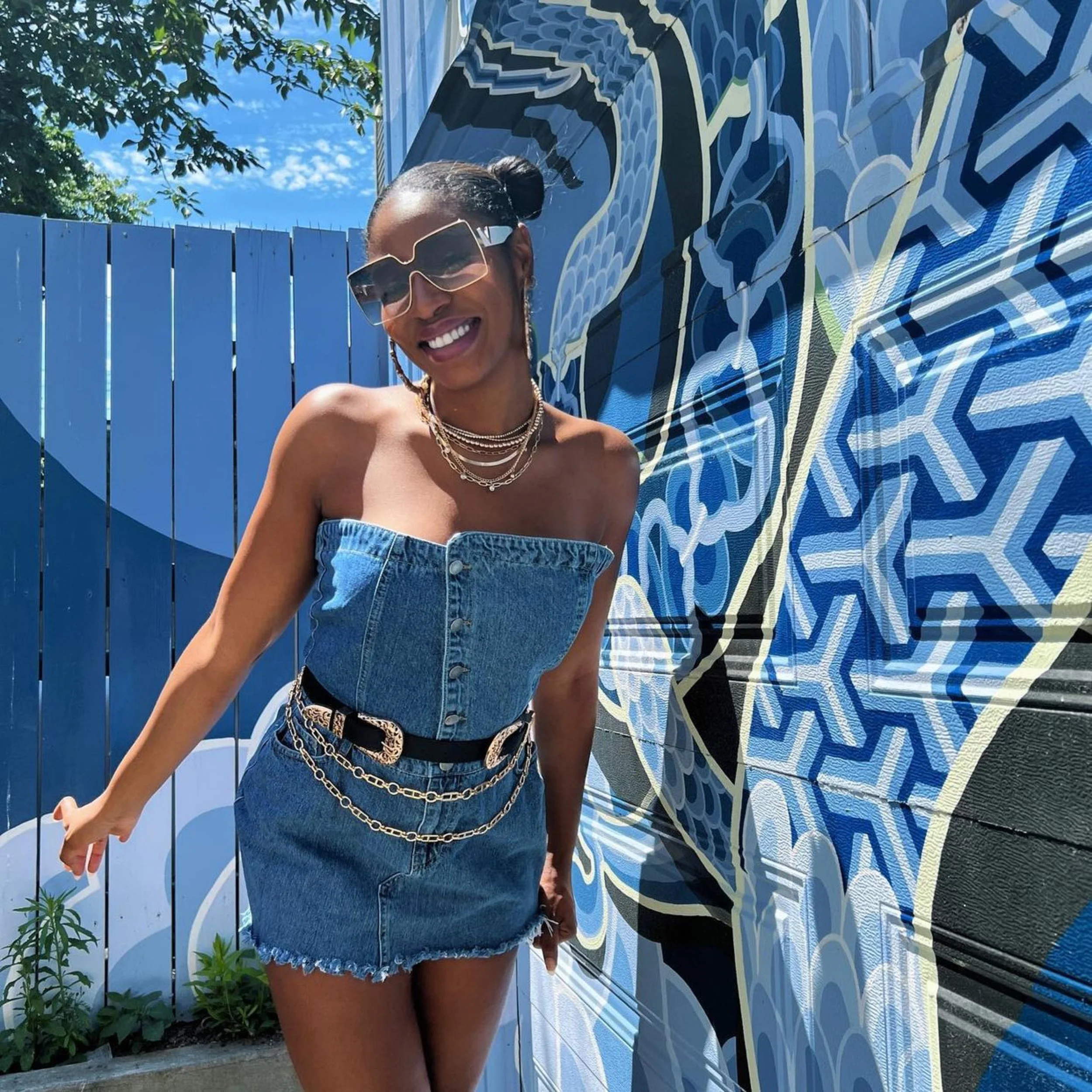 Monica Fitzpatrick Fashion Model V Shades Sunglasses V Fashion 6.JPG