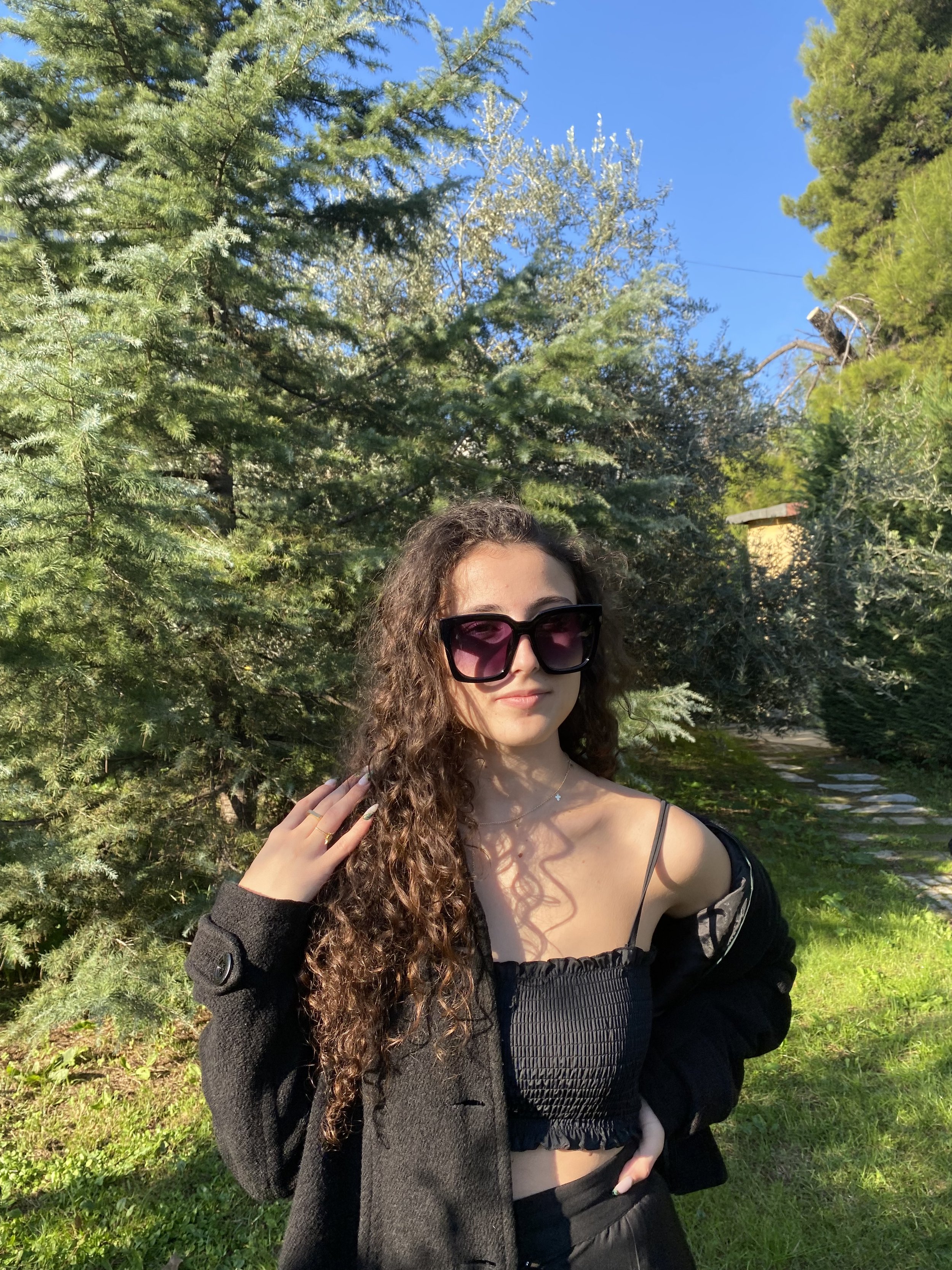 Erida Hoxha Fashion Model V Shades Sunglasses Icy Oversized 2.jpeg