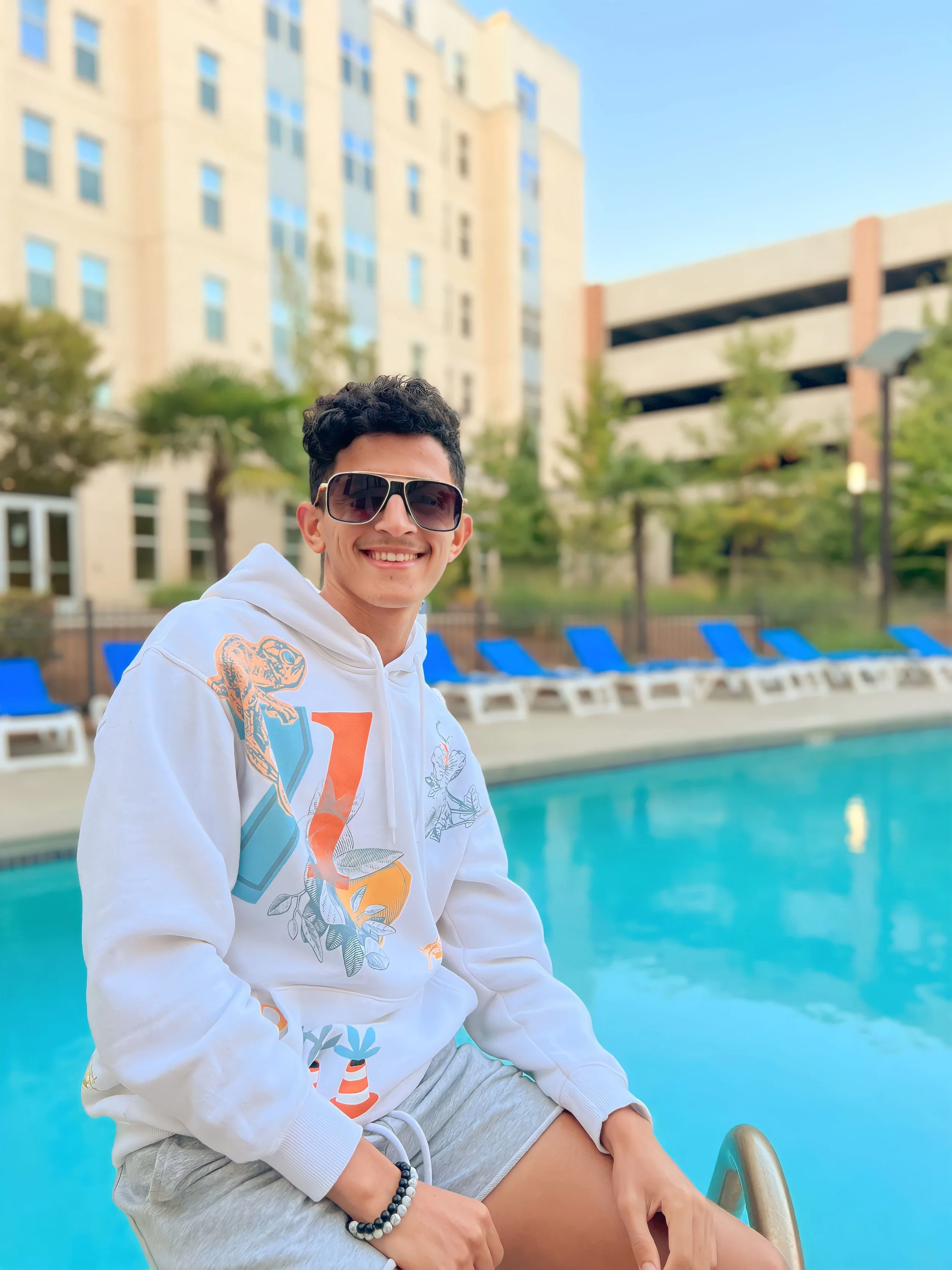 Anas Essayi V Shades Sunglasses signature 01 navigator 5.JPG